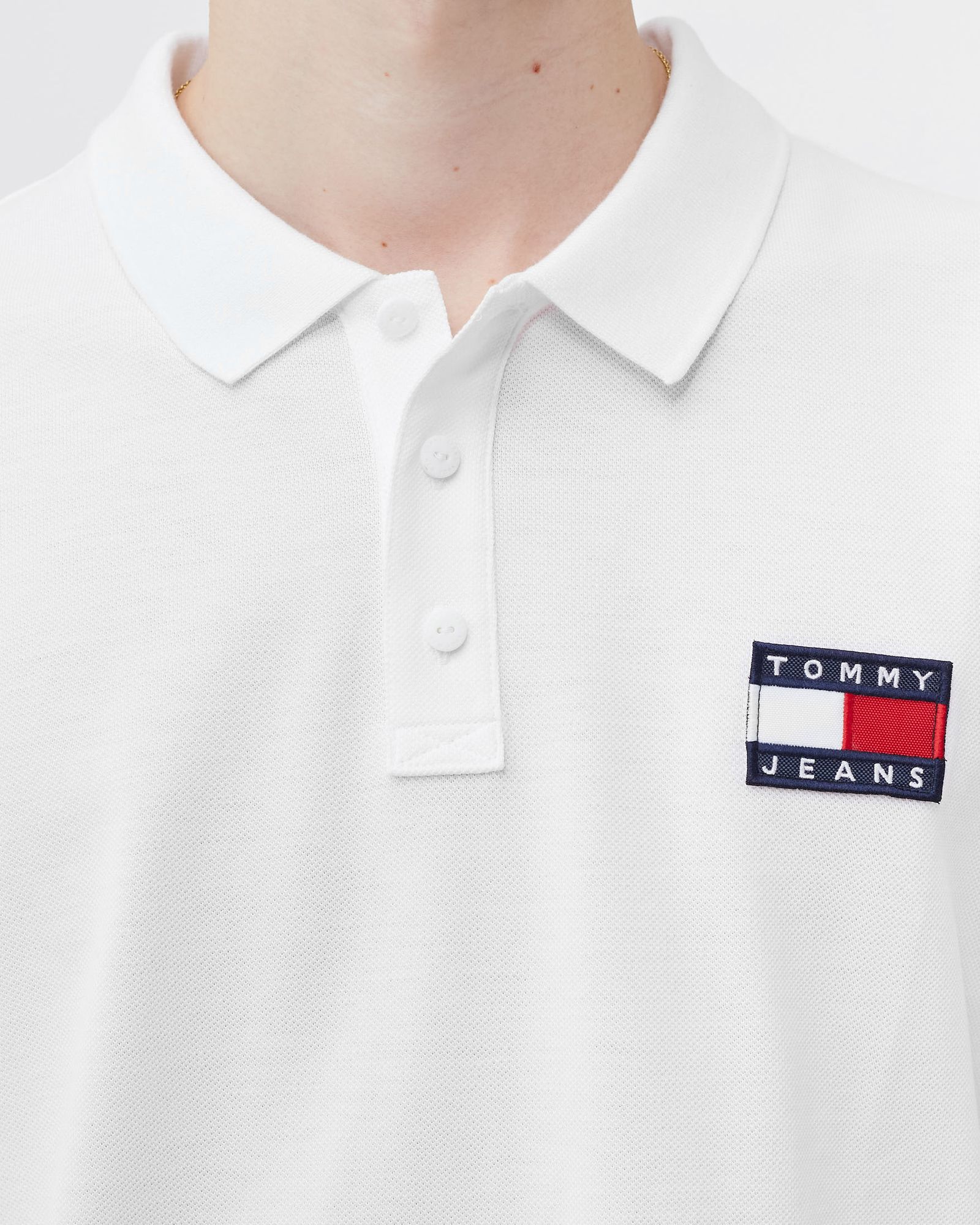 TJM TOMMY BADGE LIGHTWEIGHT POLO