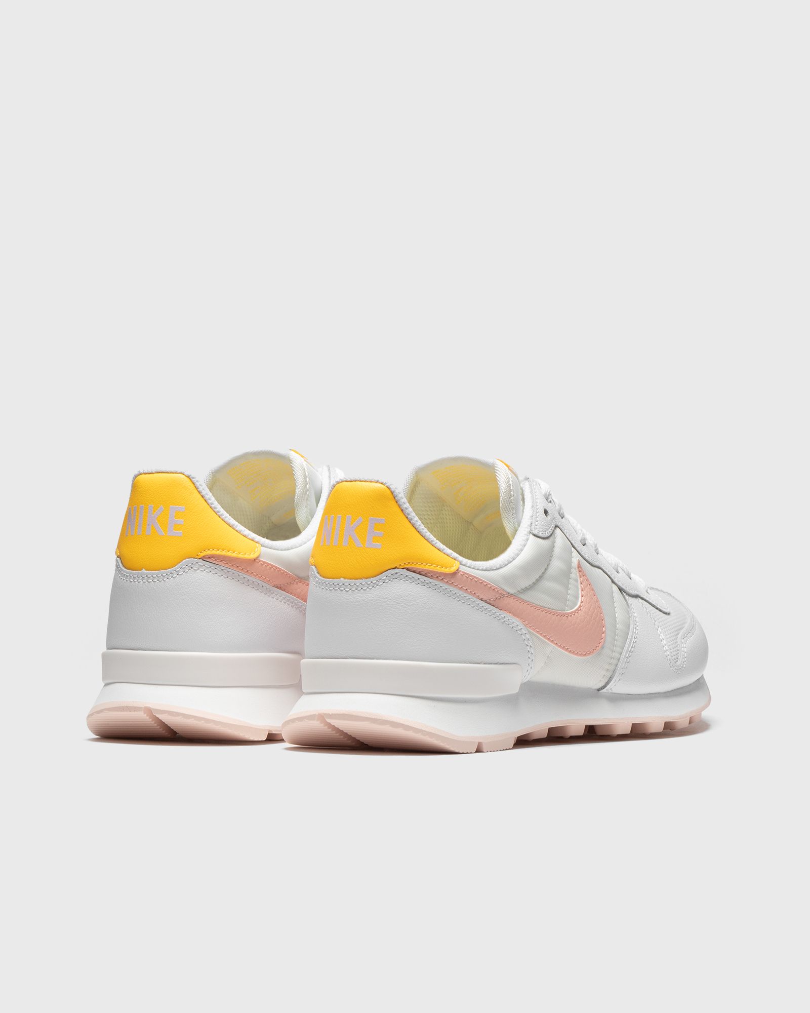 WMNS INTERNATIONALIST