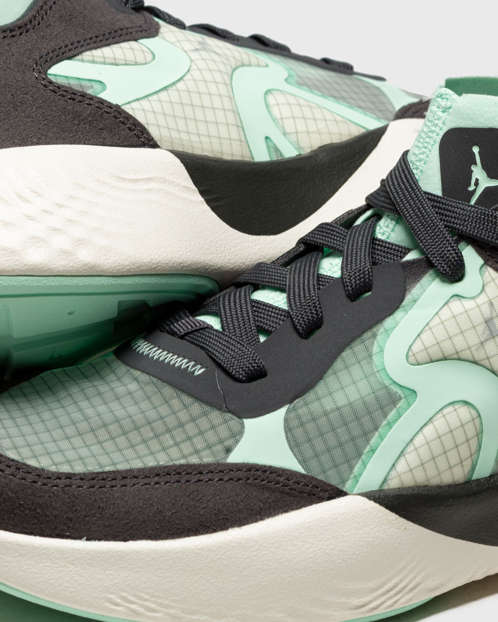 WMNS JORDAN DELTA 3 LOW