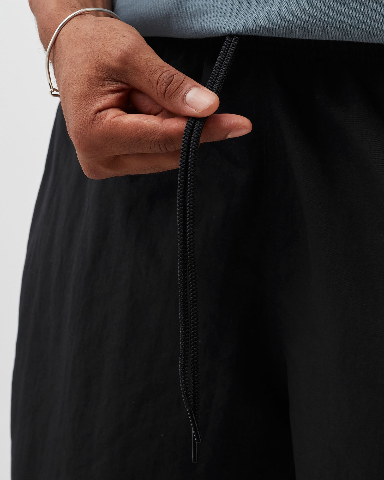 NRG SOLO SWOOSH SHORT