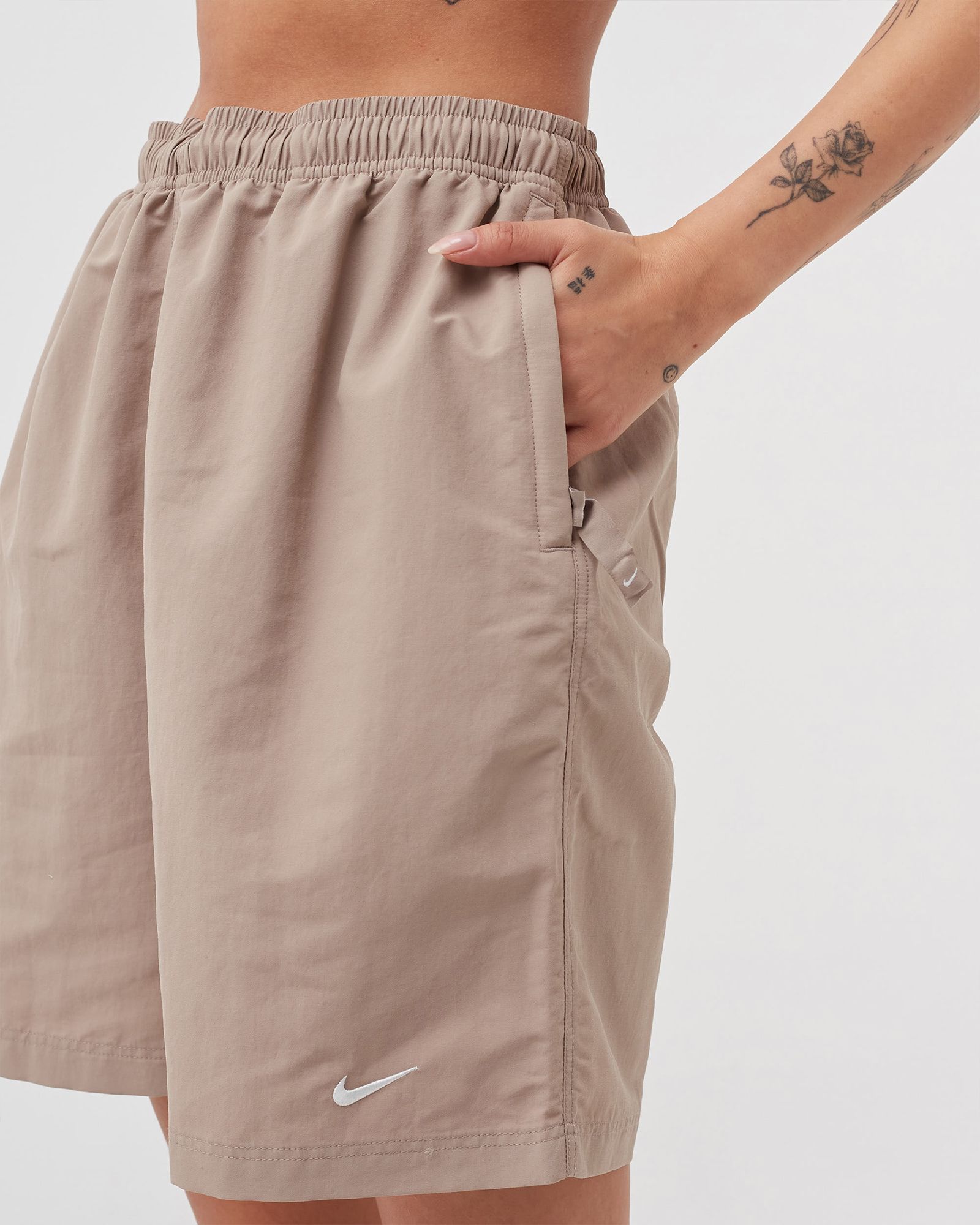 NRG SOLO SWOOSH SHORT