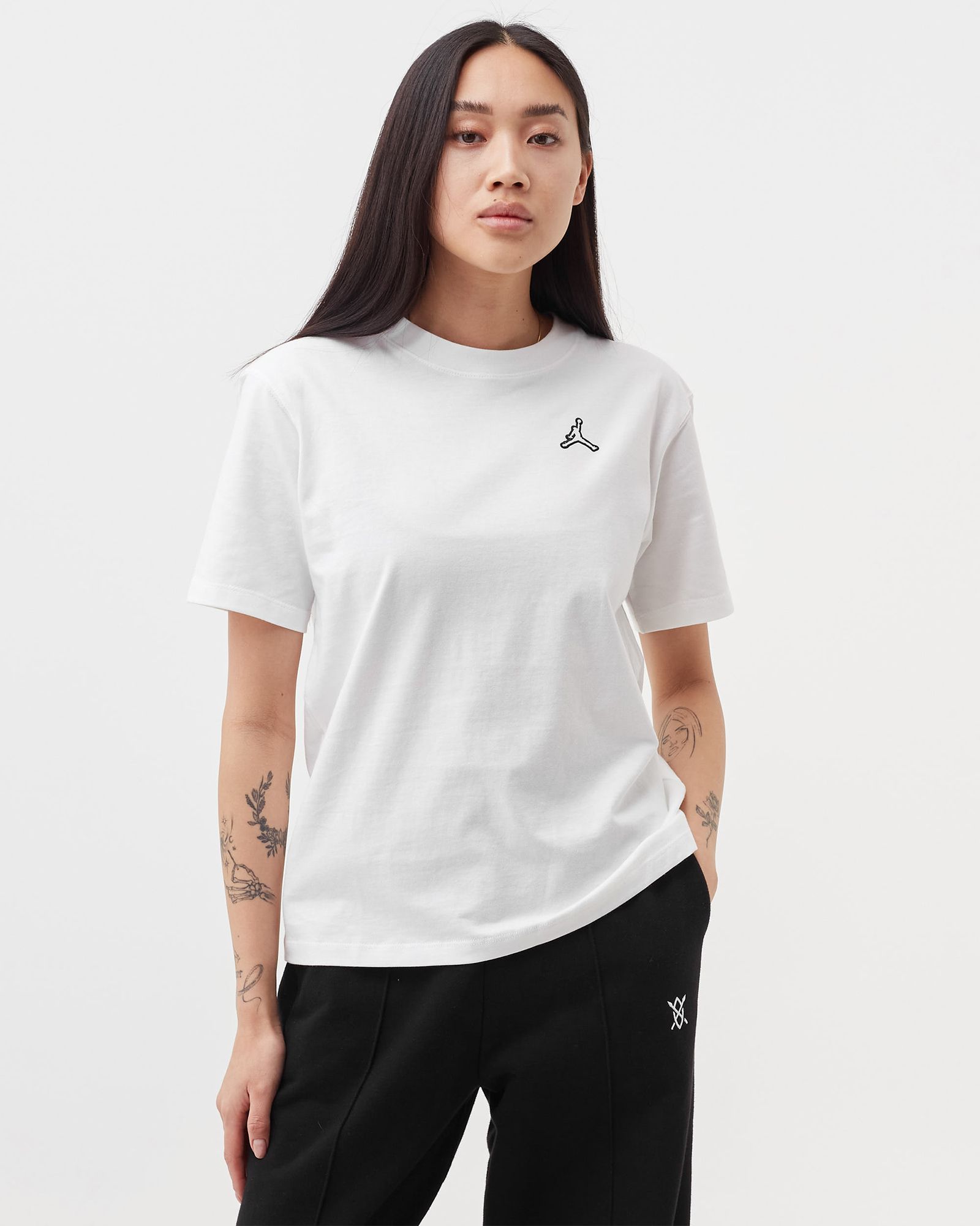 WMNS Essentials Tee