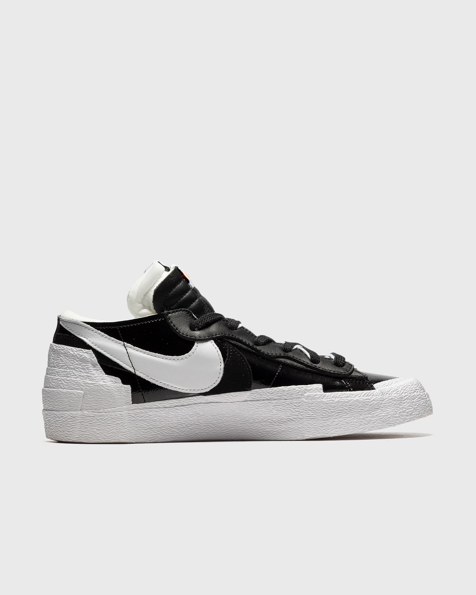 NIKE X SACAI BLAZER LOW "Black Patent"