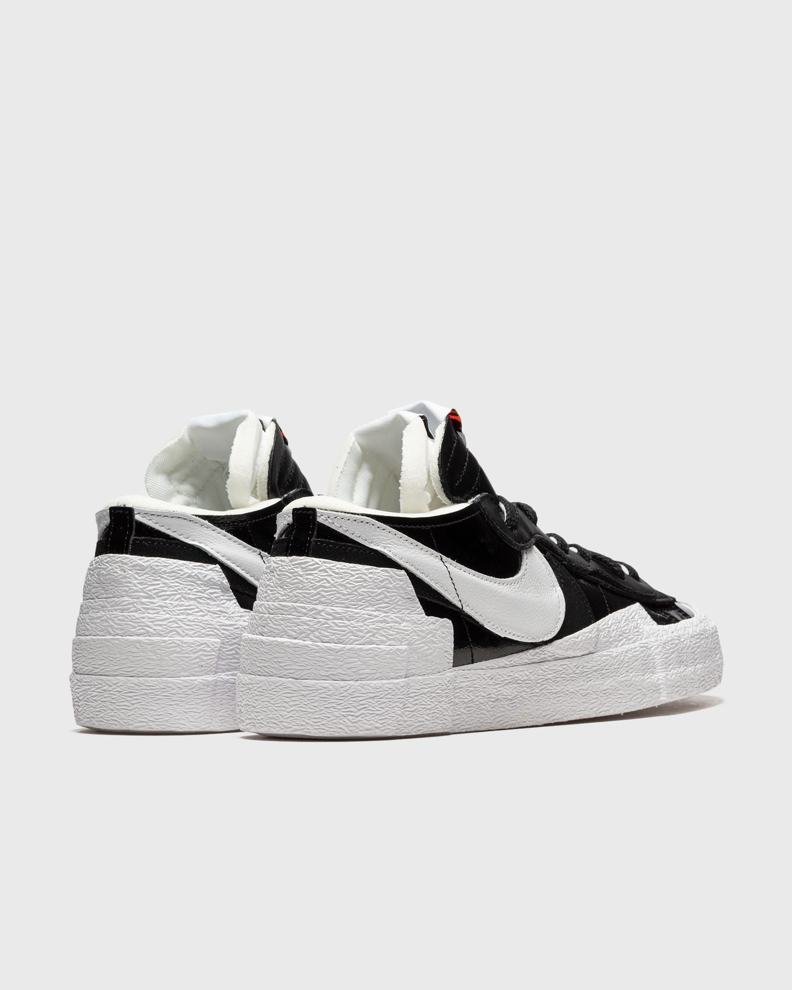 NIKE X SACAI BLAZER LOW "Black Patent"