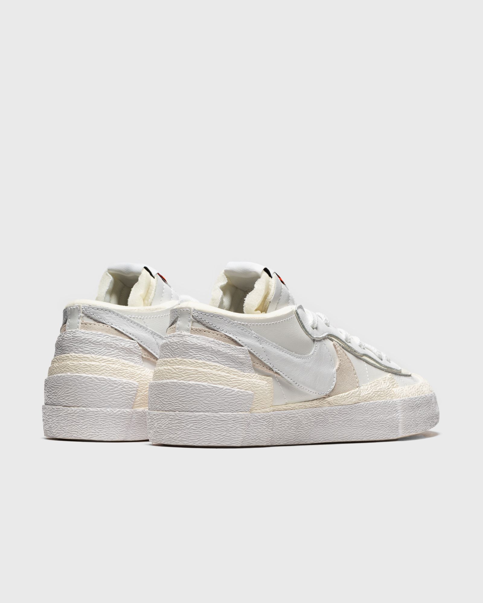 NIKE X SACAI BLAZER LOW "White Patent"