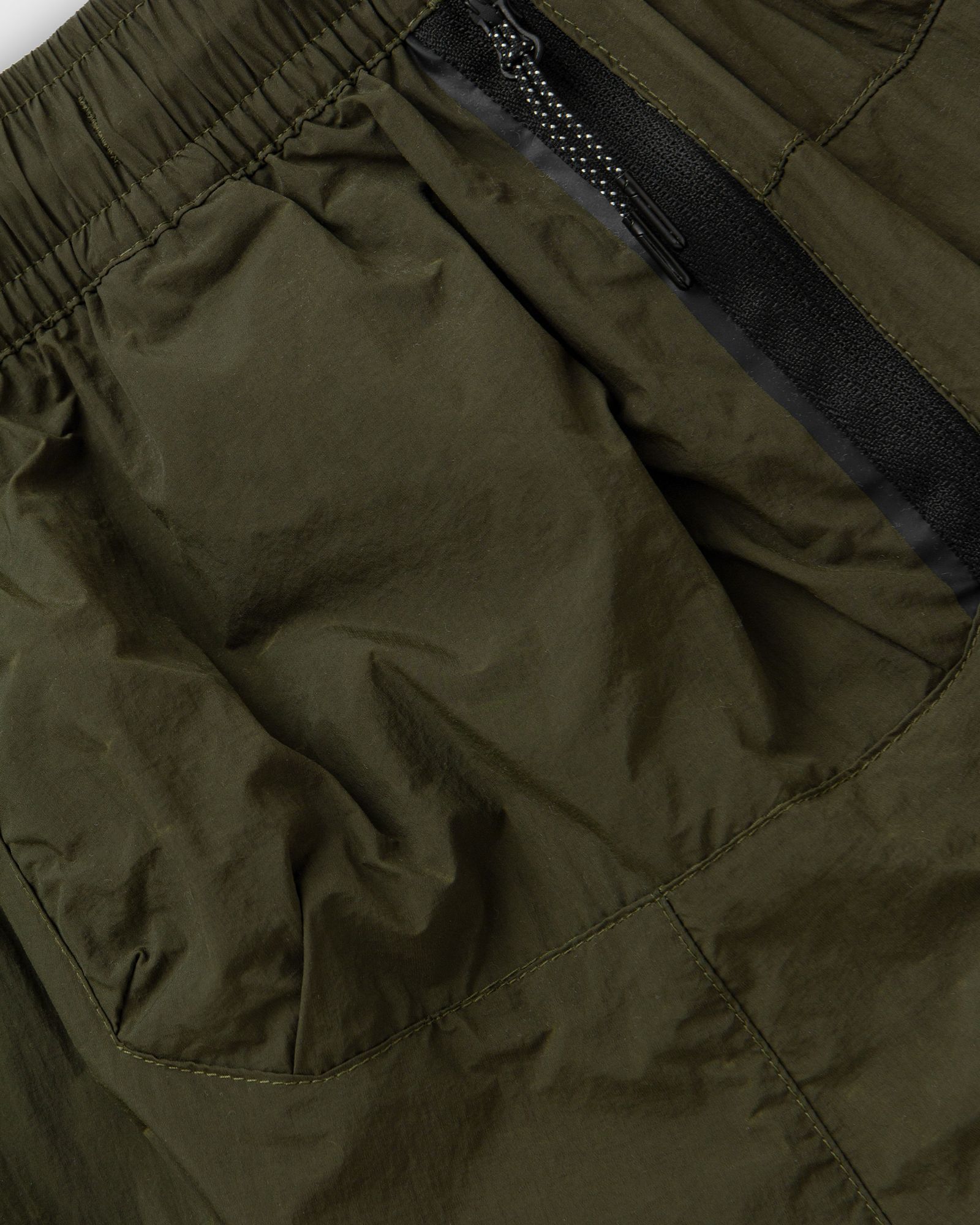 Tech Essentials Woven Unlined Utility Shorts