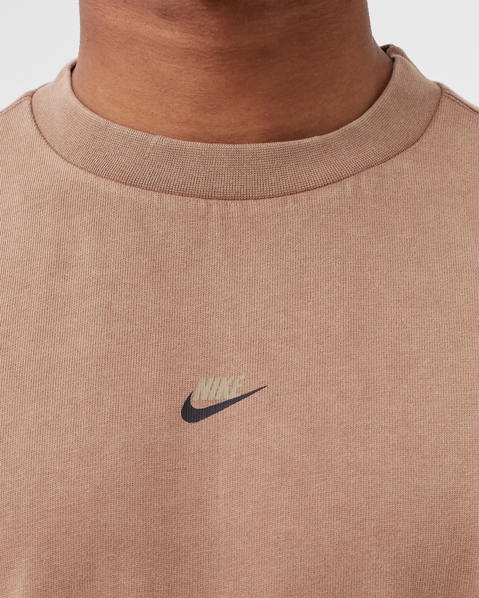 NSW ESSENTIALS CREWNECK TEE