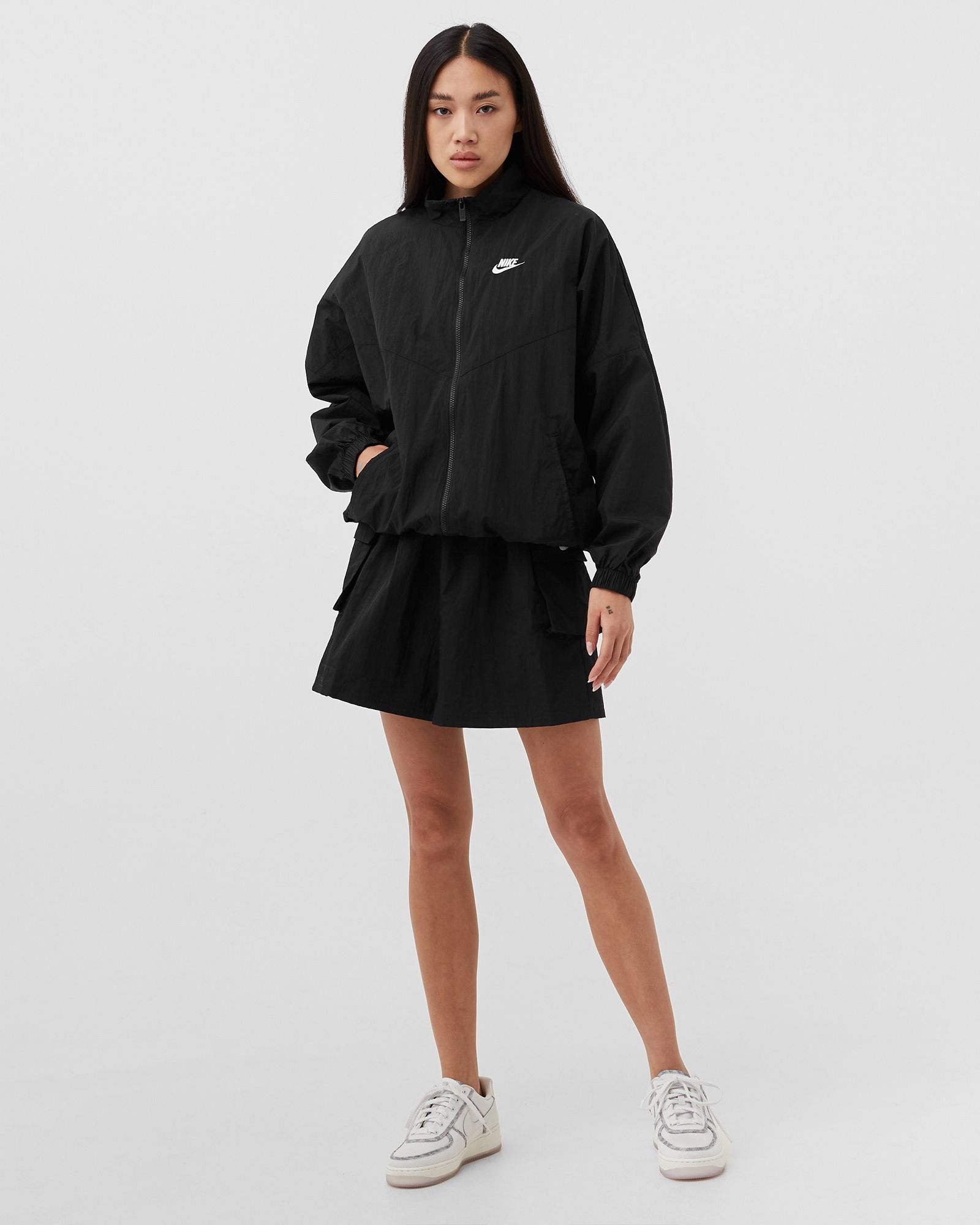 WMNS Essential Windrunner Woven Jacket