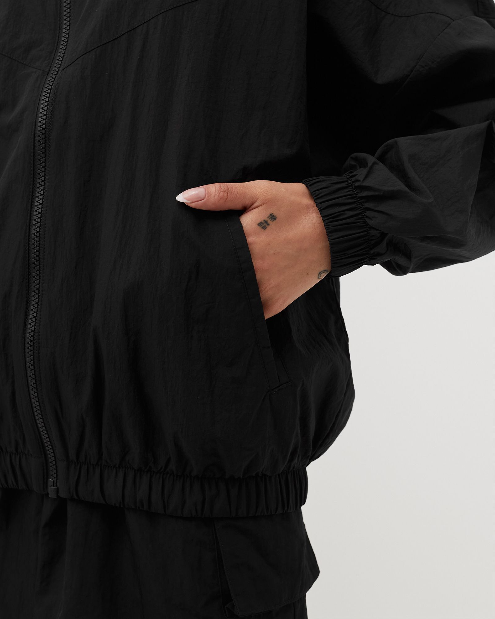 WMNS Essential Windrunner Woven Jacket