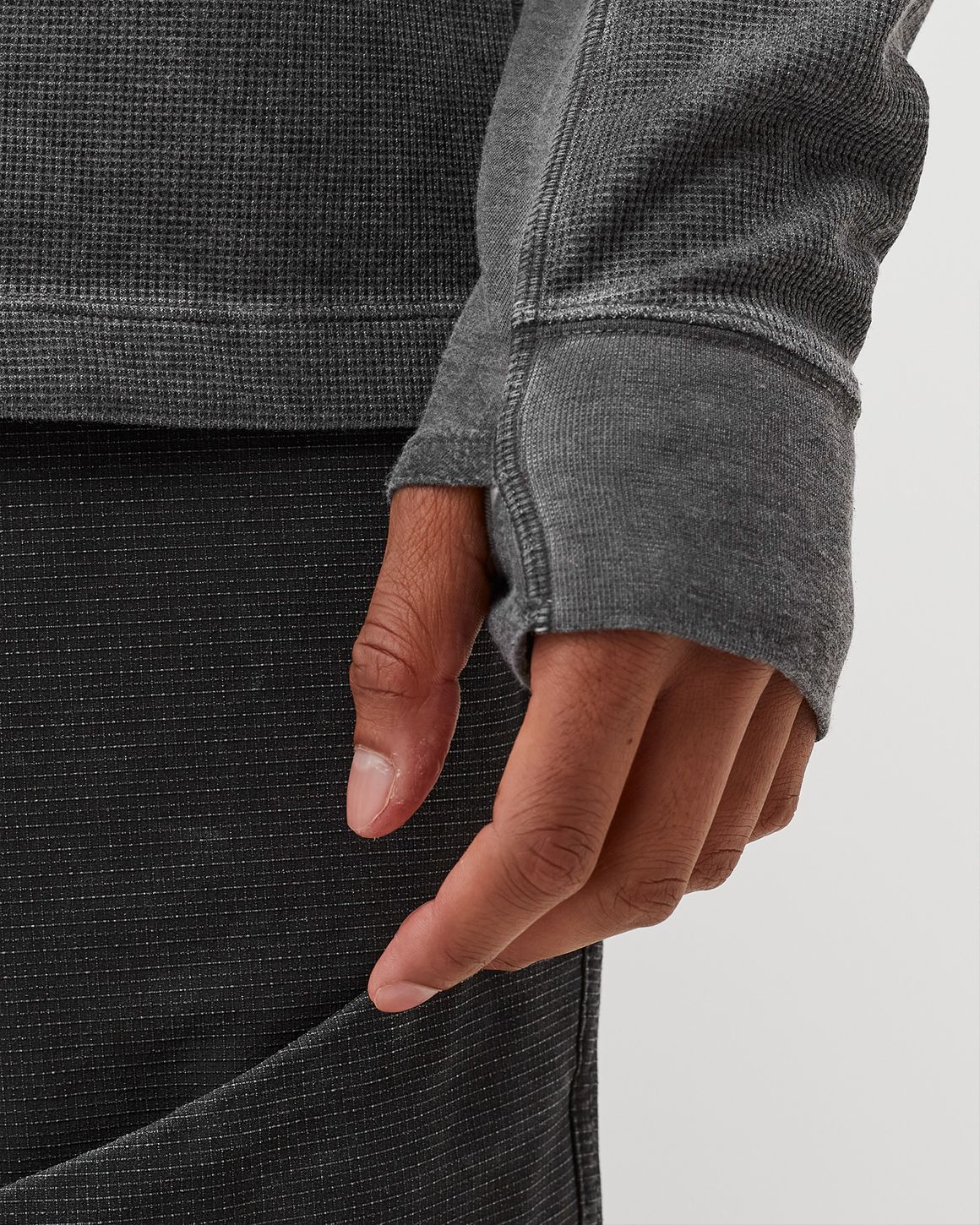 Nike ACG STPL RK BSLR LONGSLEEVE Grey | BSTN Store