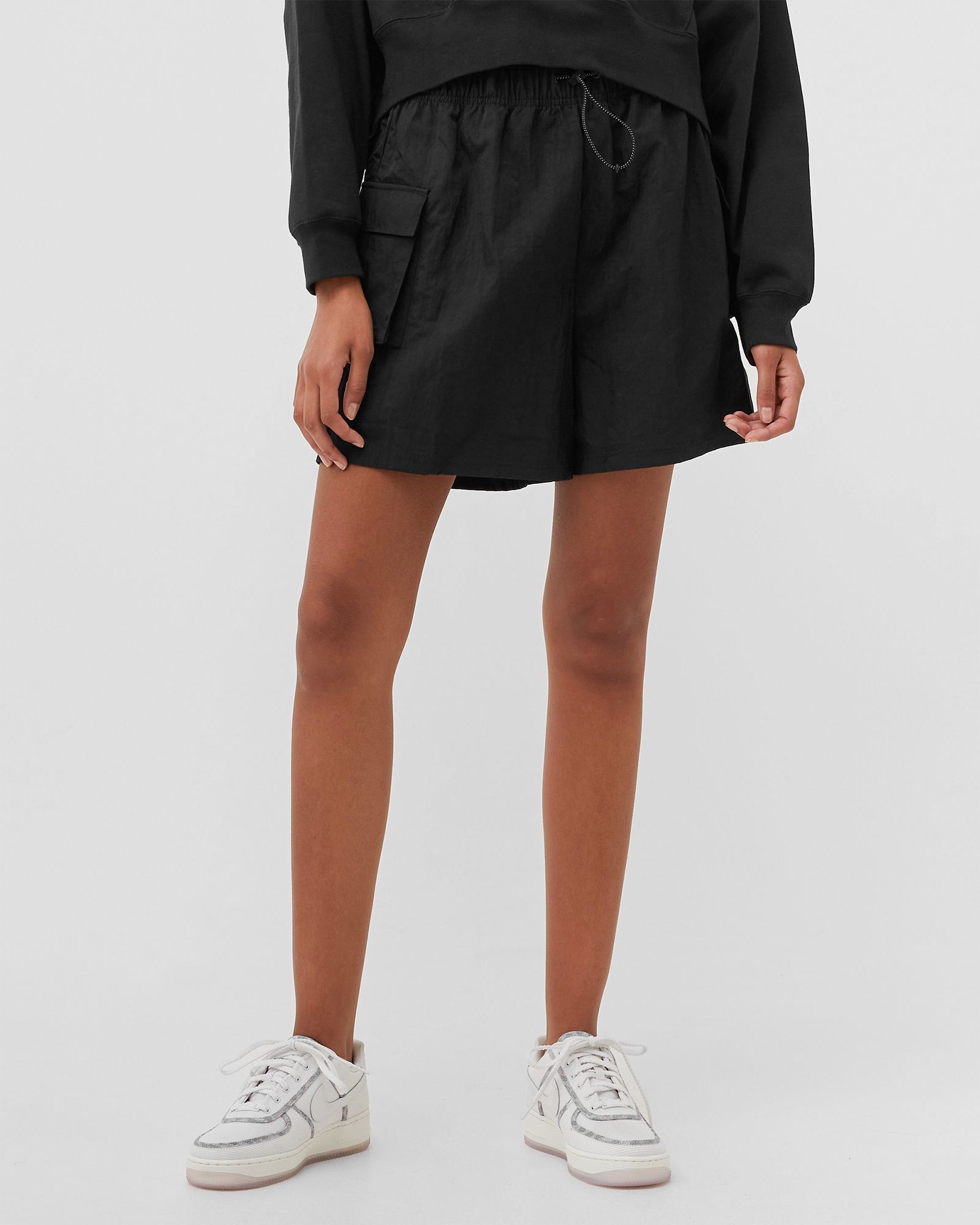 WMNS Woven High-Rise Shorts
