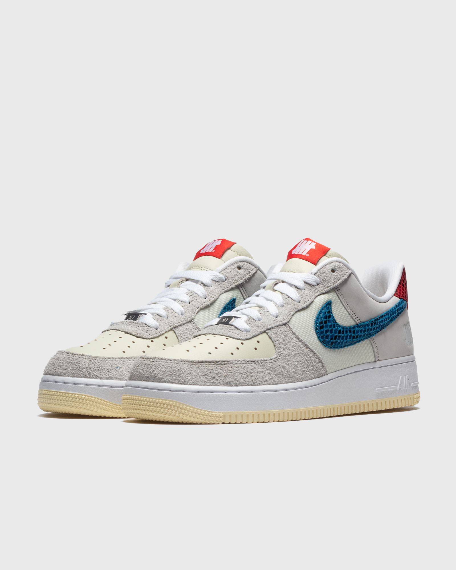 Undefeated x Nike Air Force 1 '5 On It'