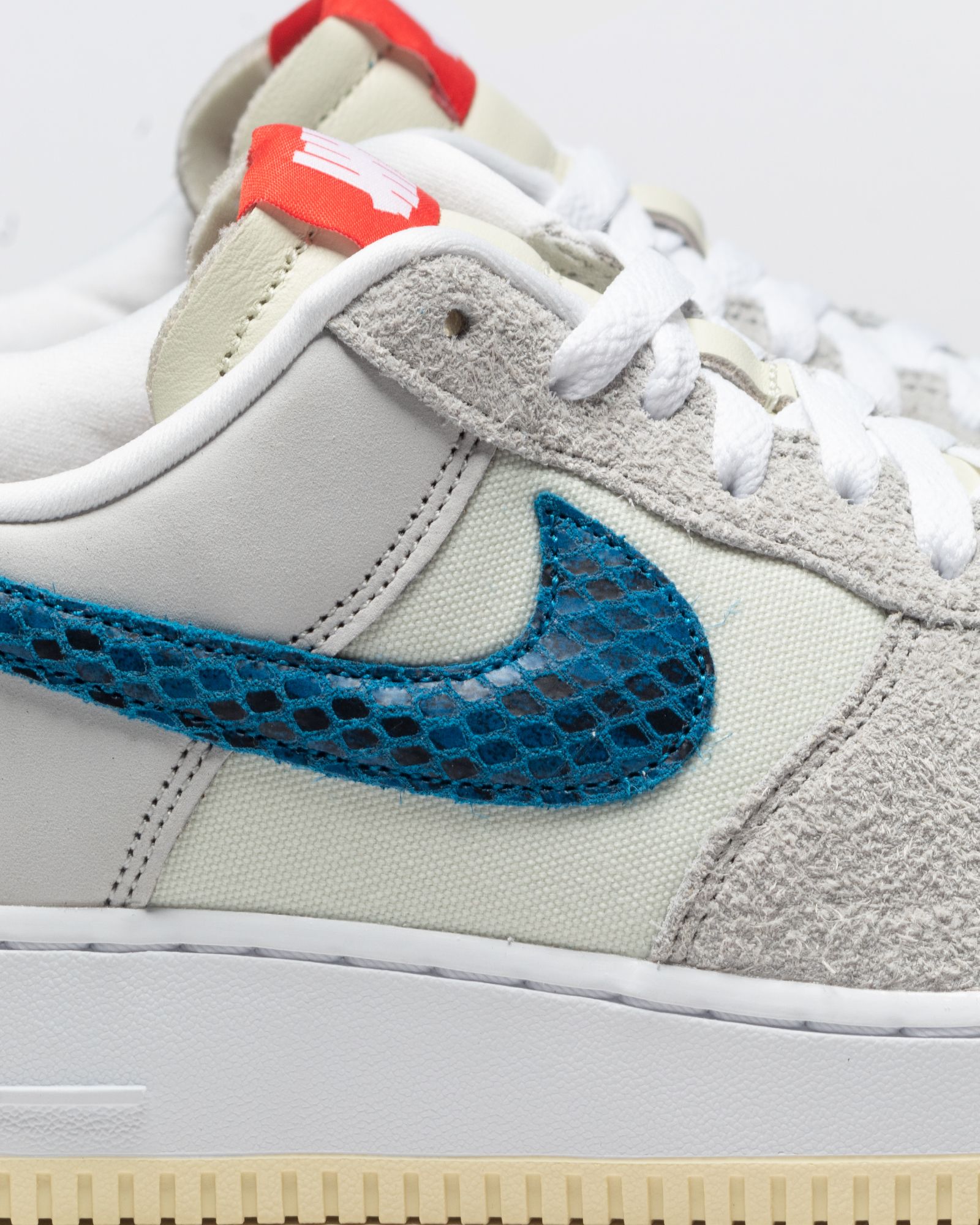 Undefeated x Nike Air Force 1 '5 On It'