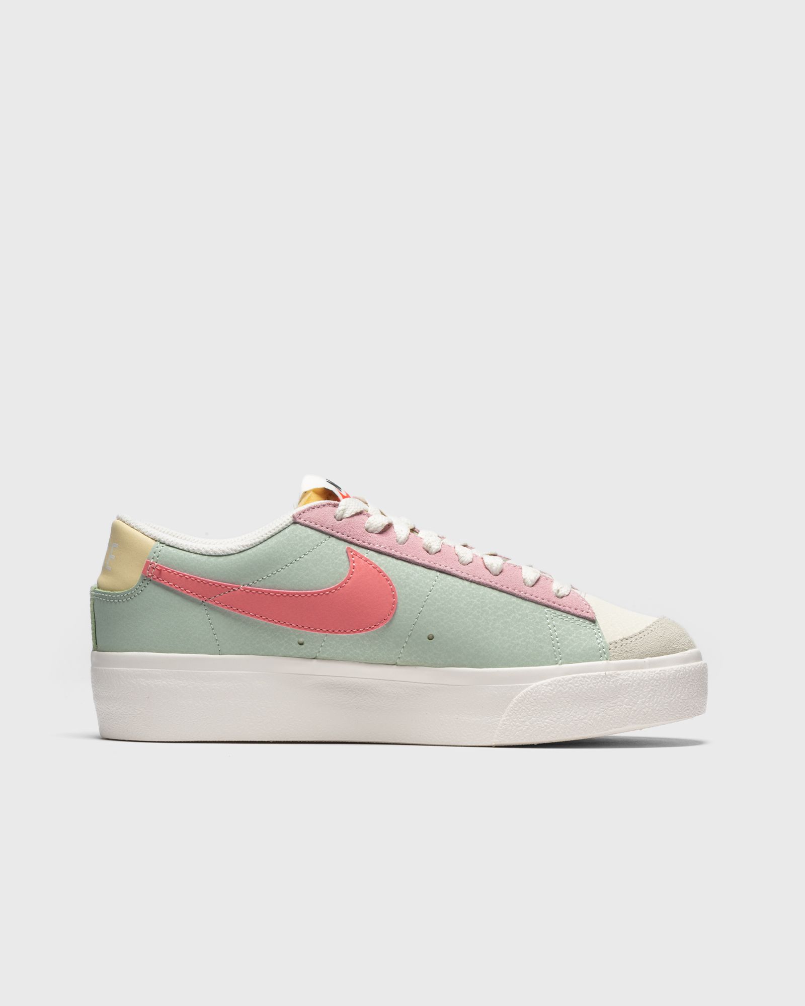 WMNS Blazer Low Platform 'SEAFOAM'