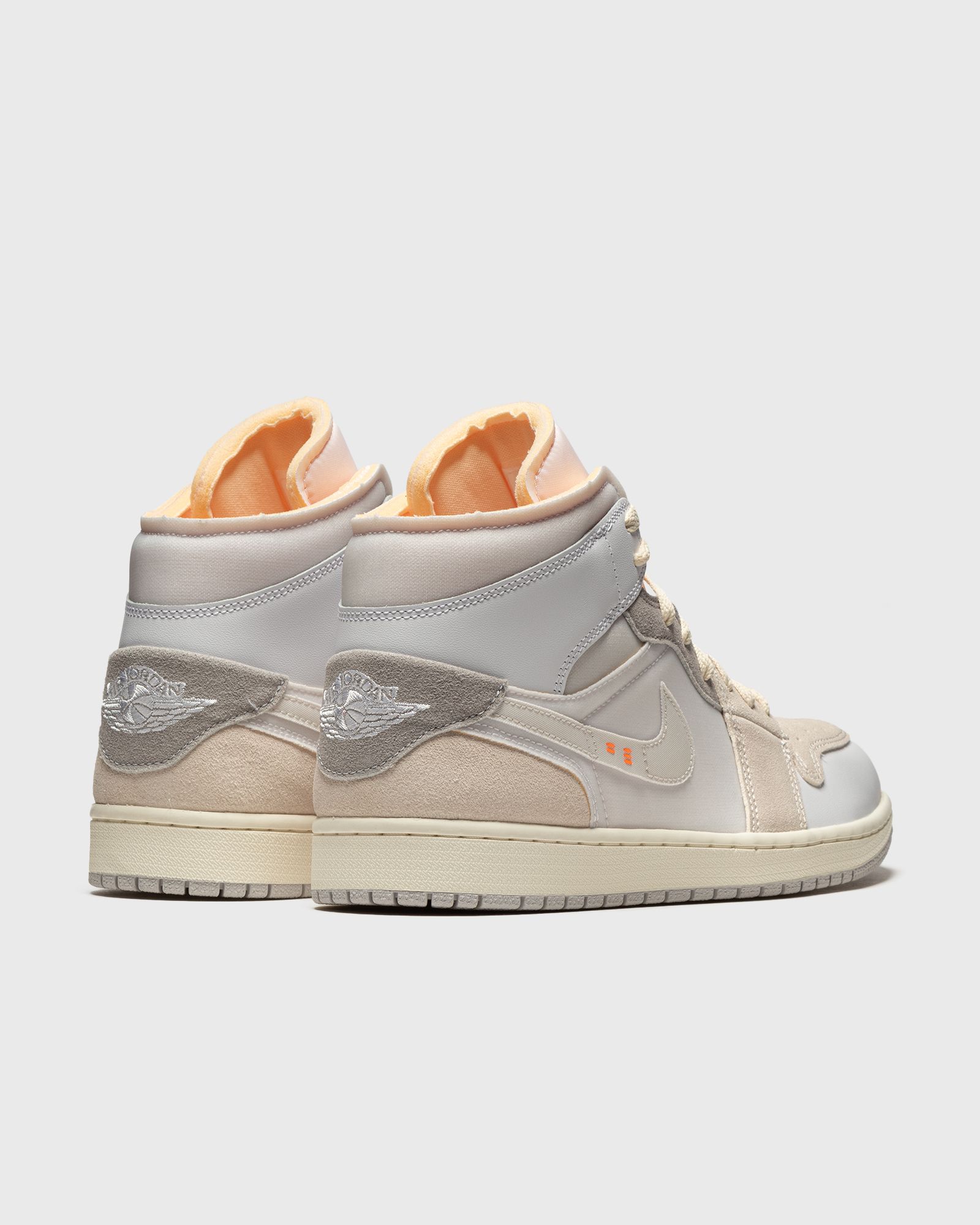 AIR JORDAN 1 MID SE CRAFT "INSIDE OUT"