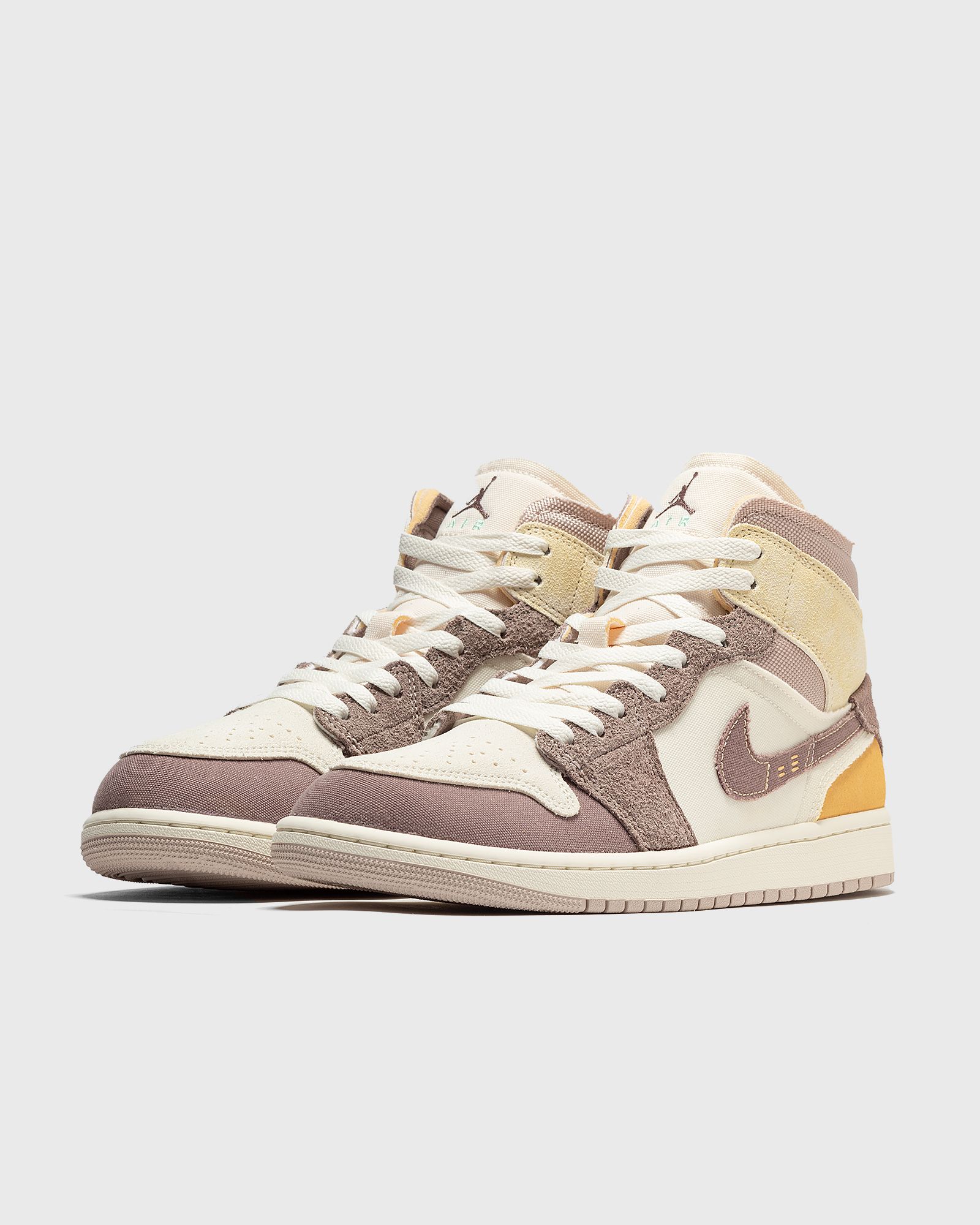 Air Jordan 1 Mid SE Craft 'Inside Out'