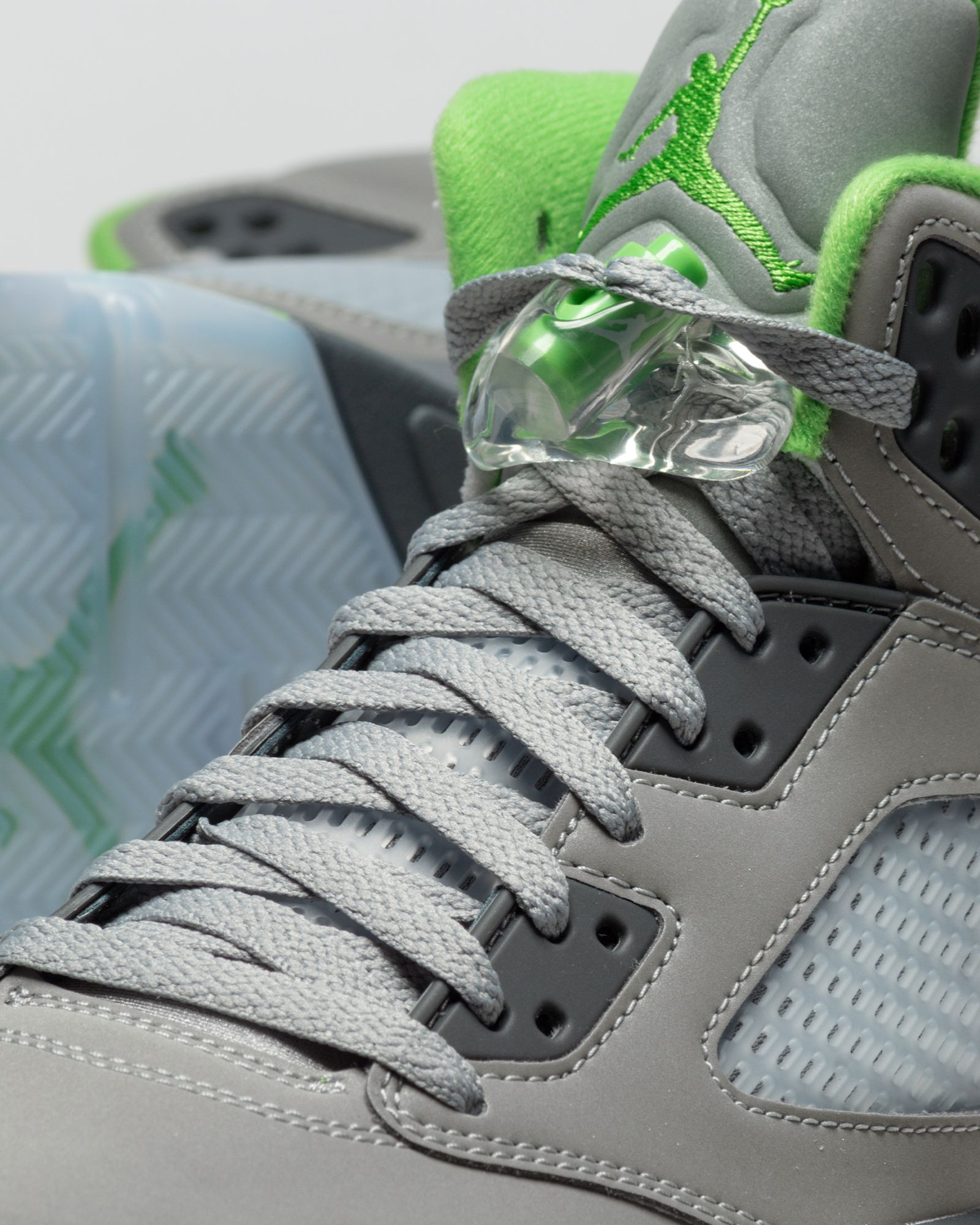 AIR JORDAN 5 RETRO "Green Bean"