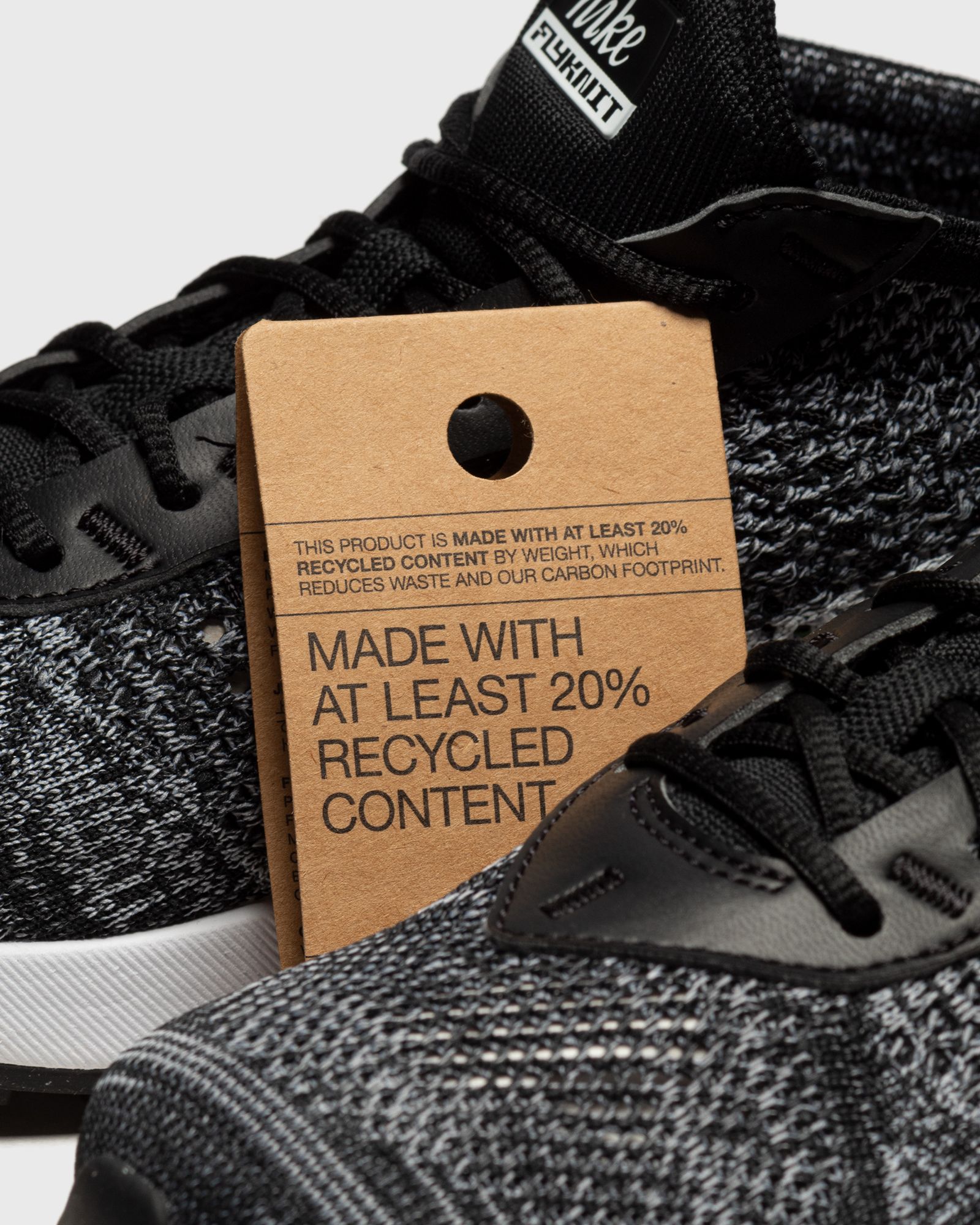 WMNS Air Max Flyknit Racer