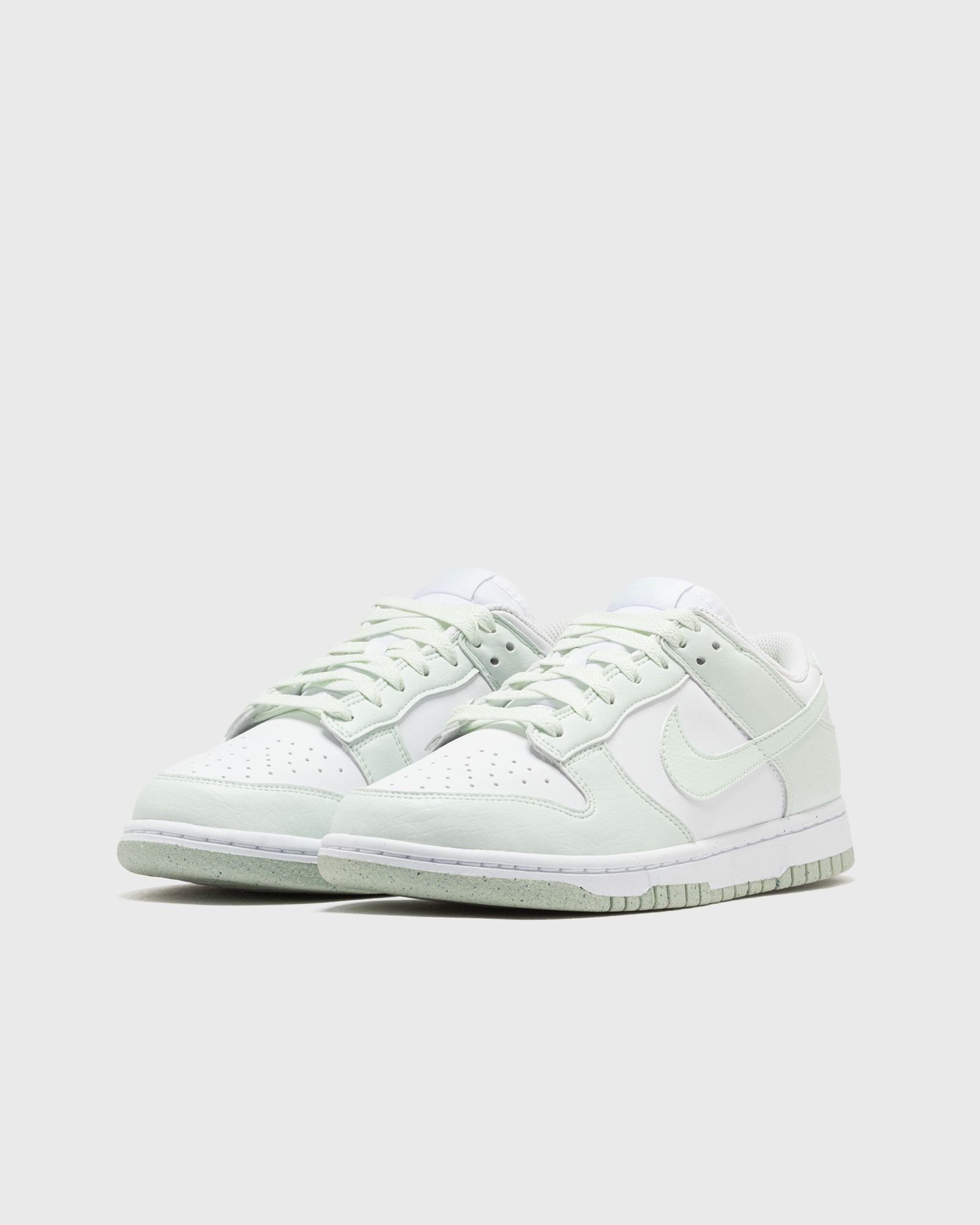 WMNS DUNK LOW NEXT NATURE