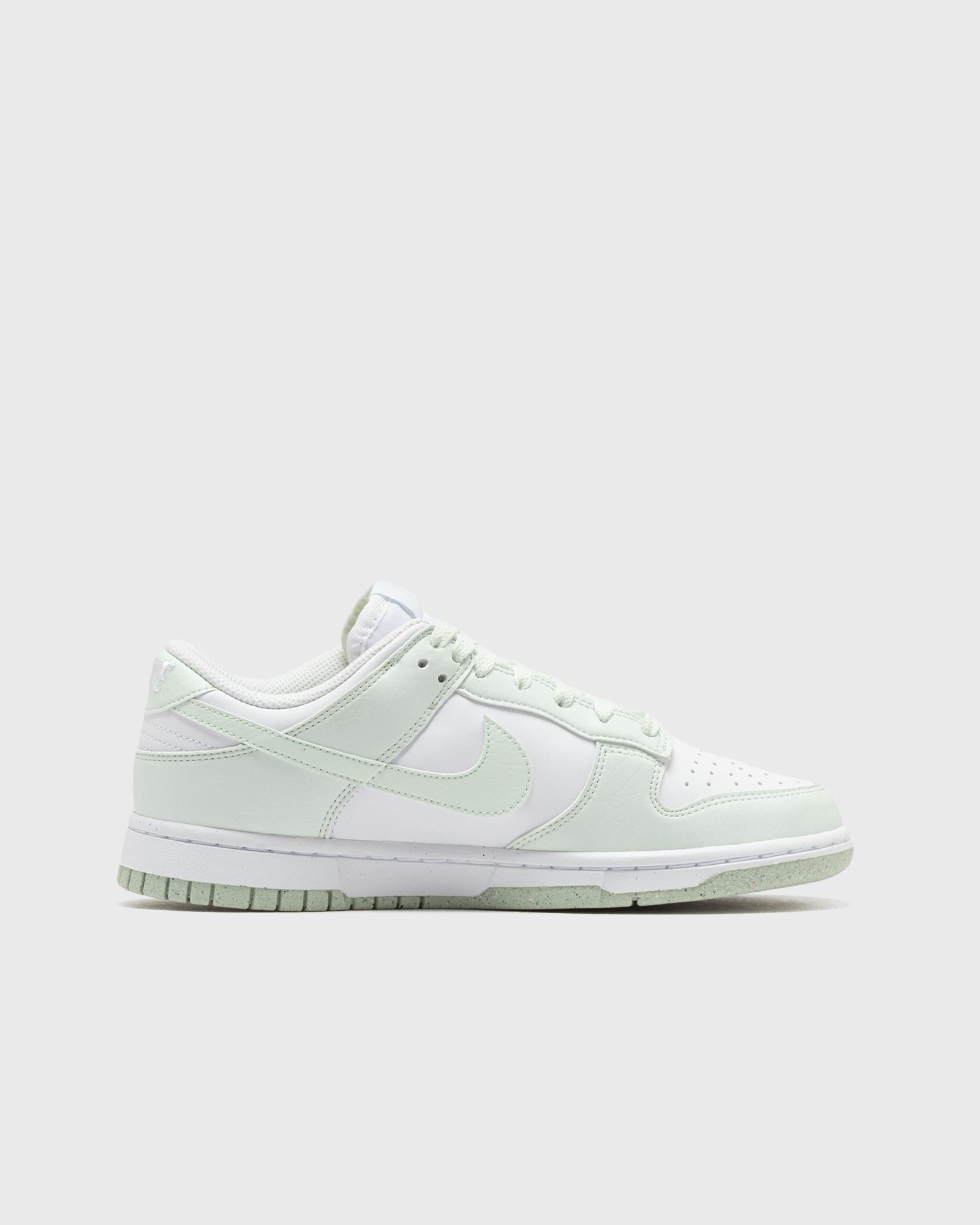 WMNS DUNK LOW NEXT NATURE
