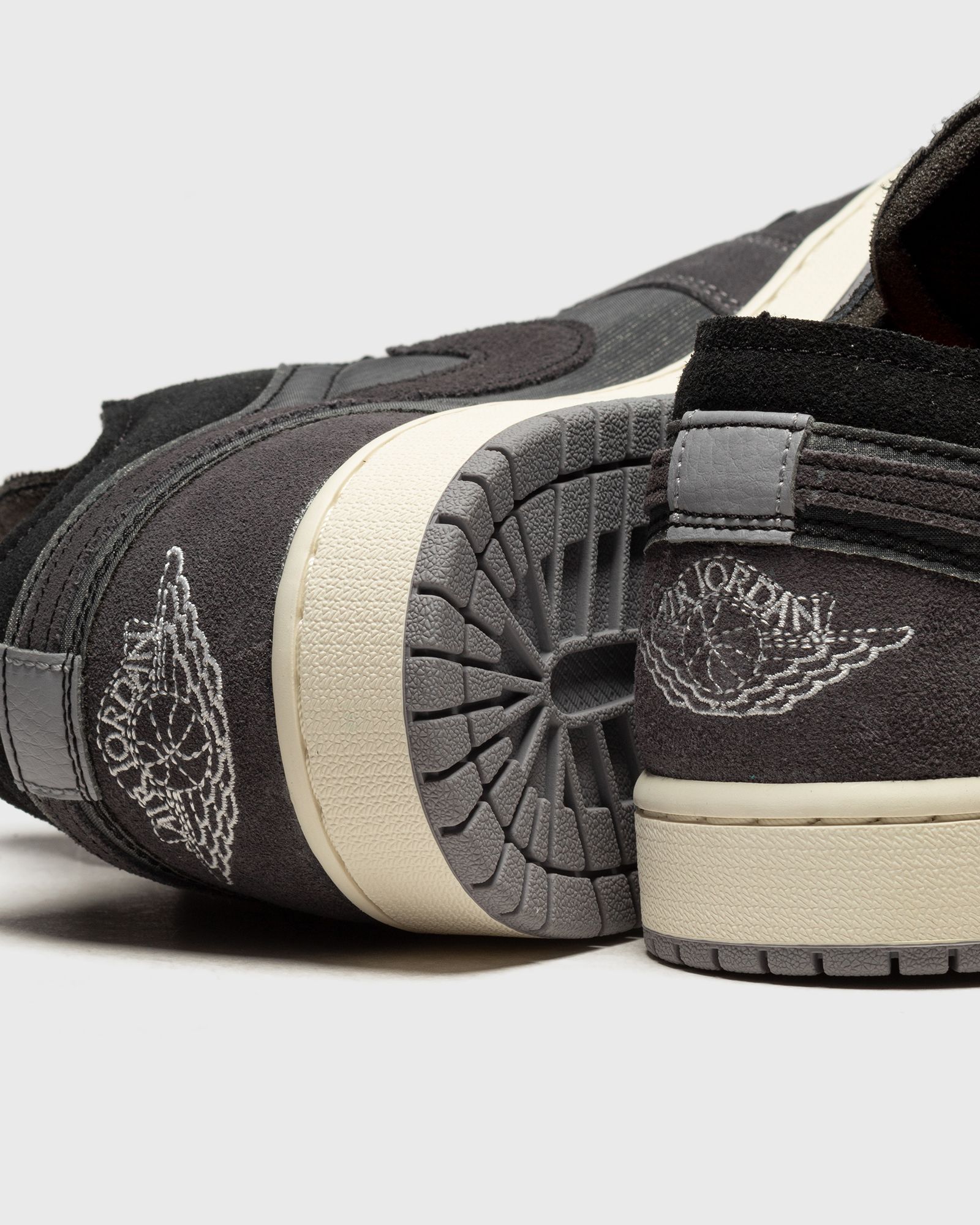 Air Jordan 1 Low SE Craft