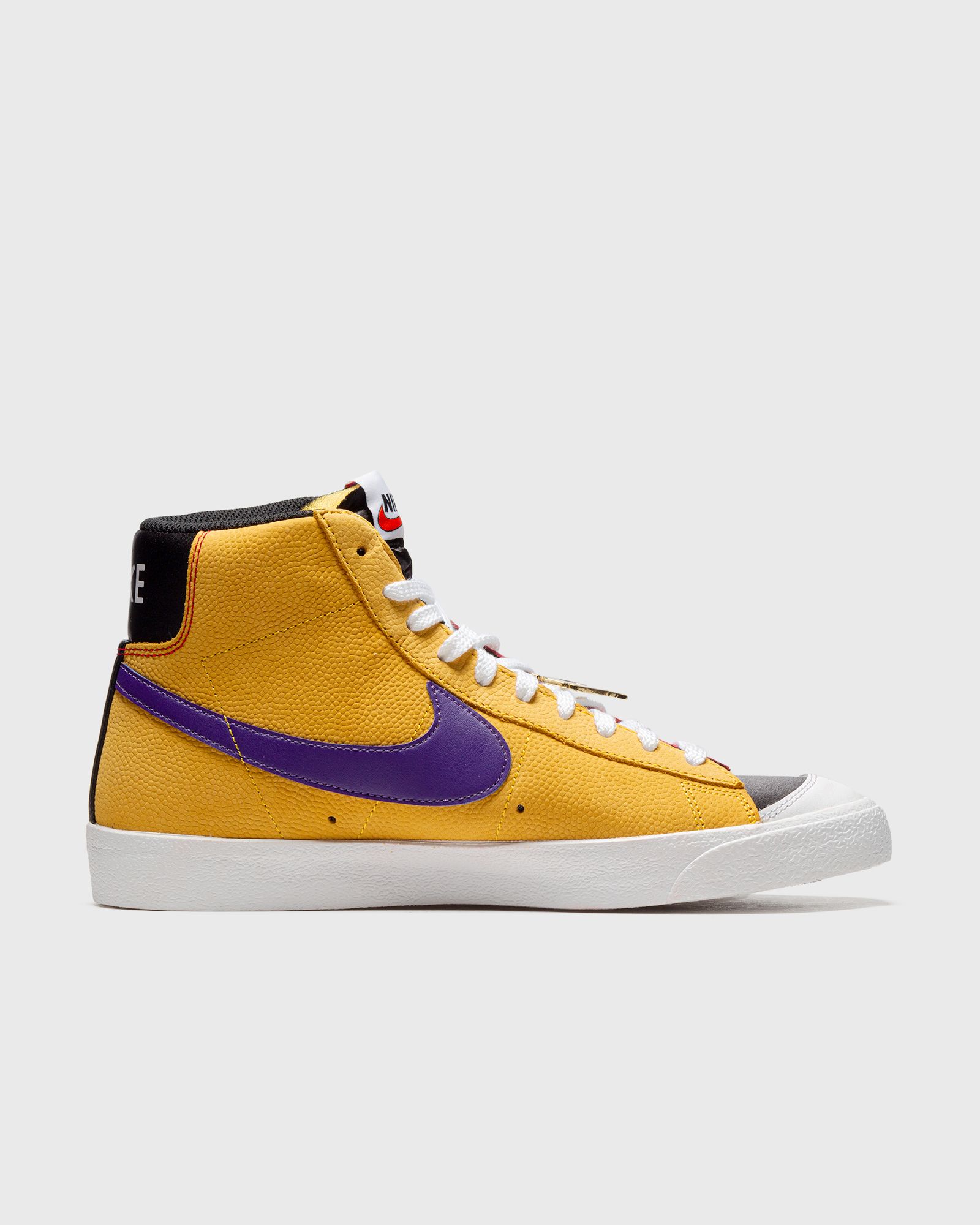 BLAZER MID '77 EMB