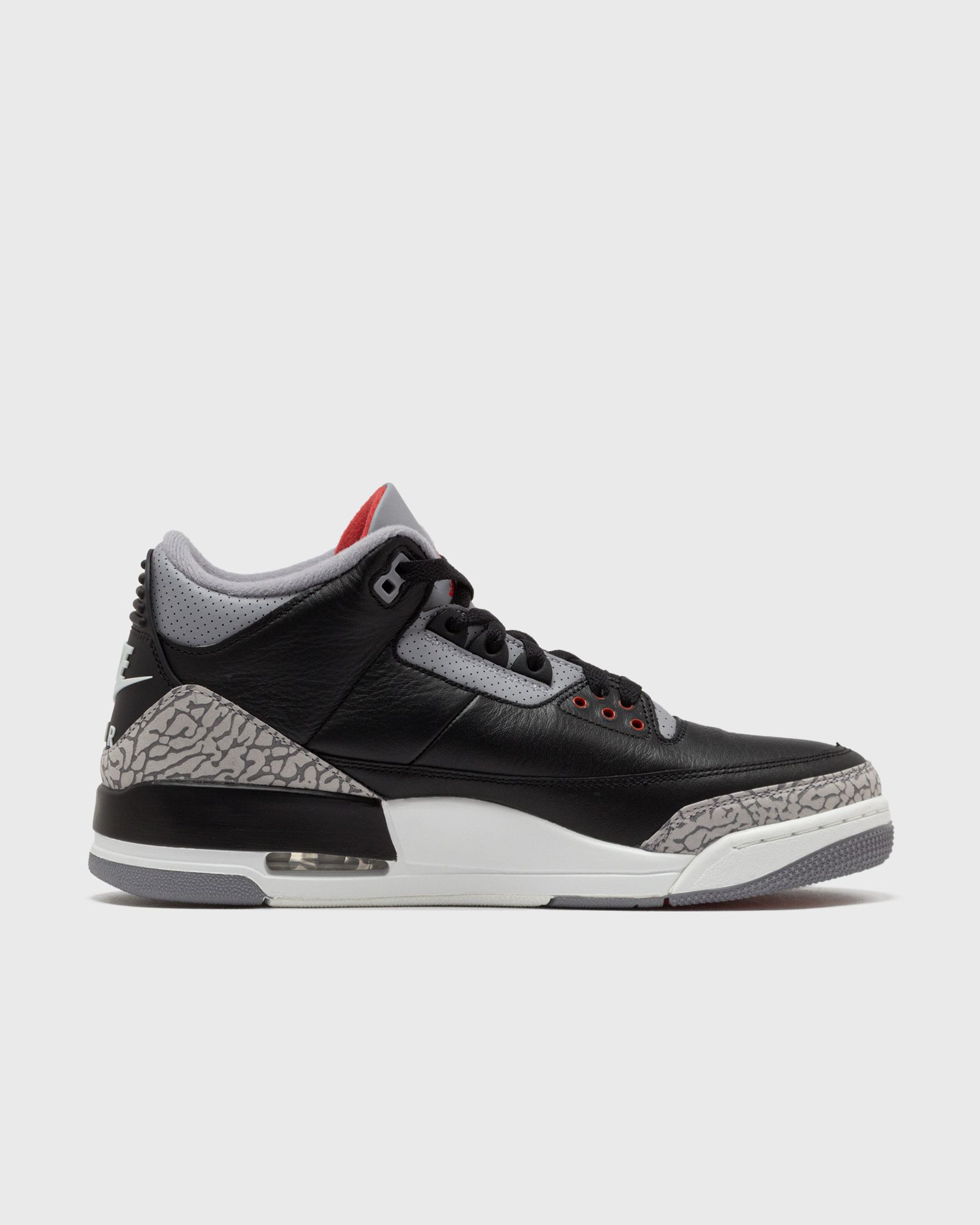 AIR JORDAN 3 "BLACK CEMENT"