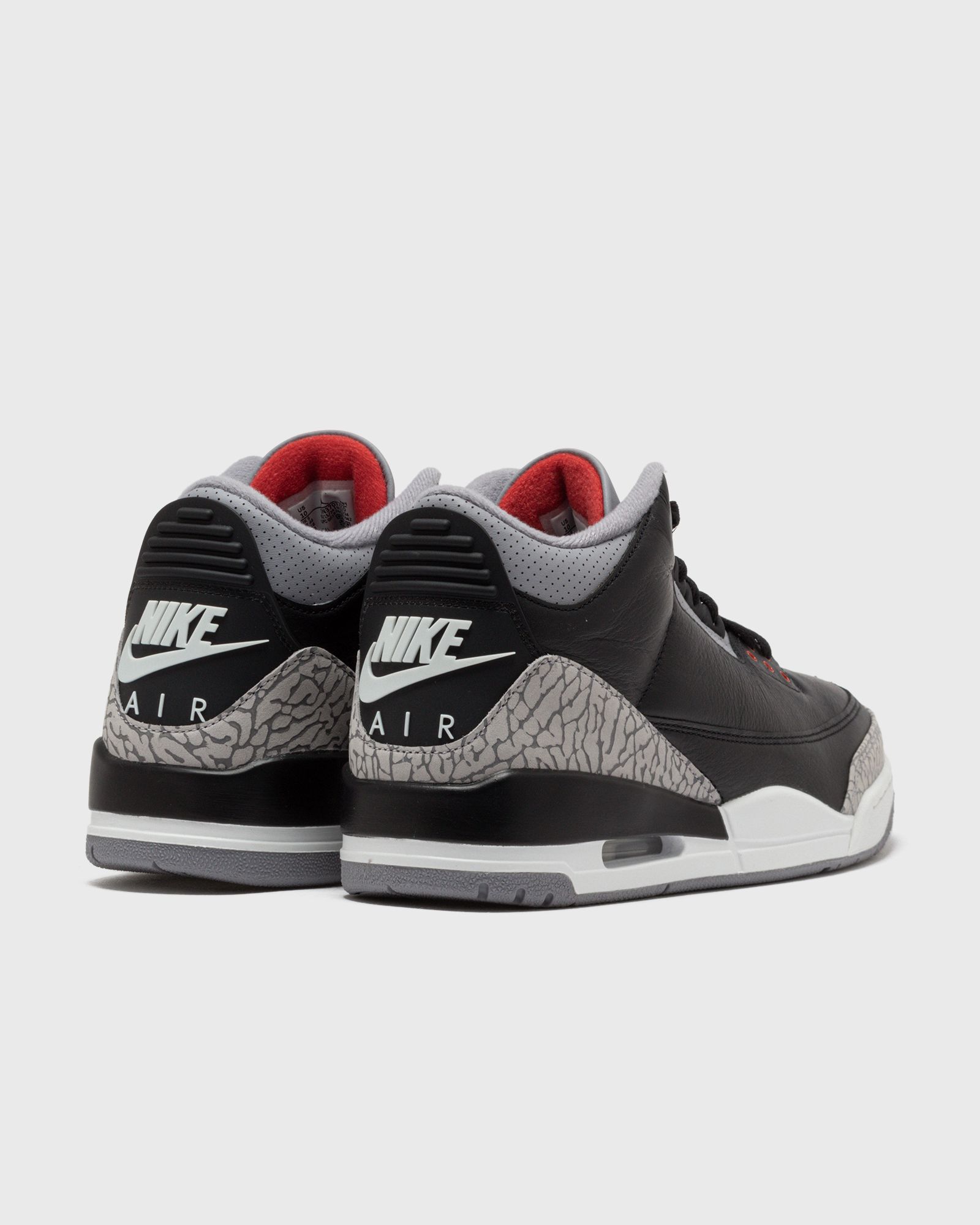 AIR JORDAN 3 "BLACK CEMENT"