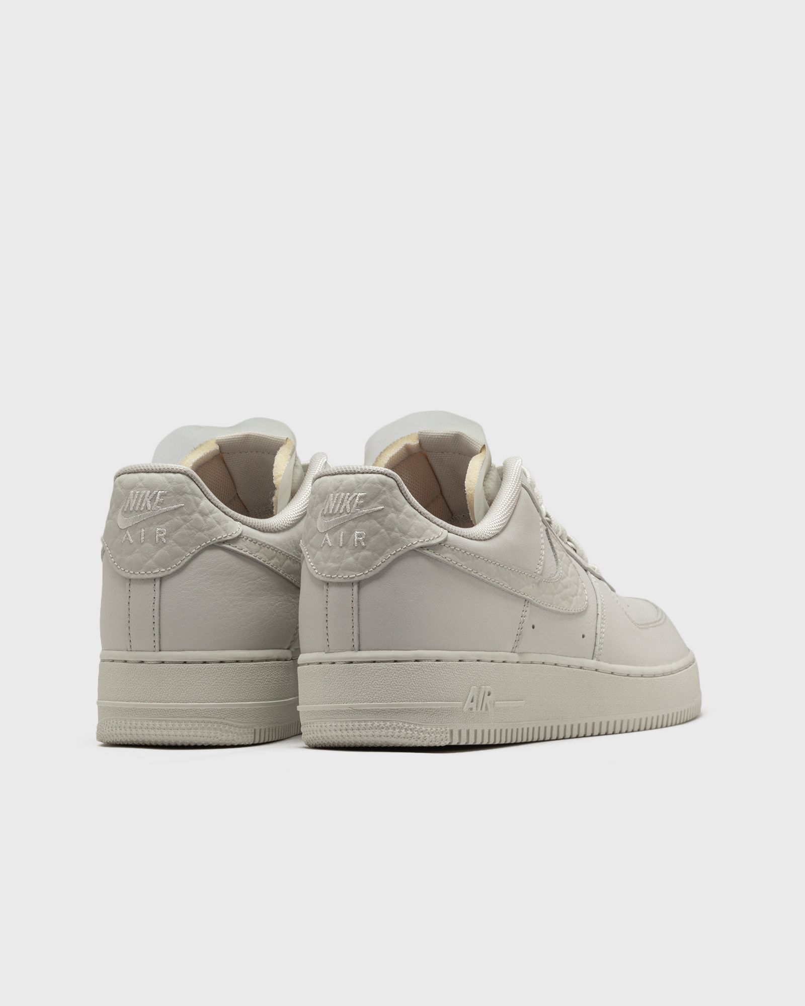 WMNS AIR FORCE 1 LO PRM