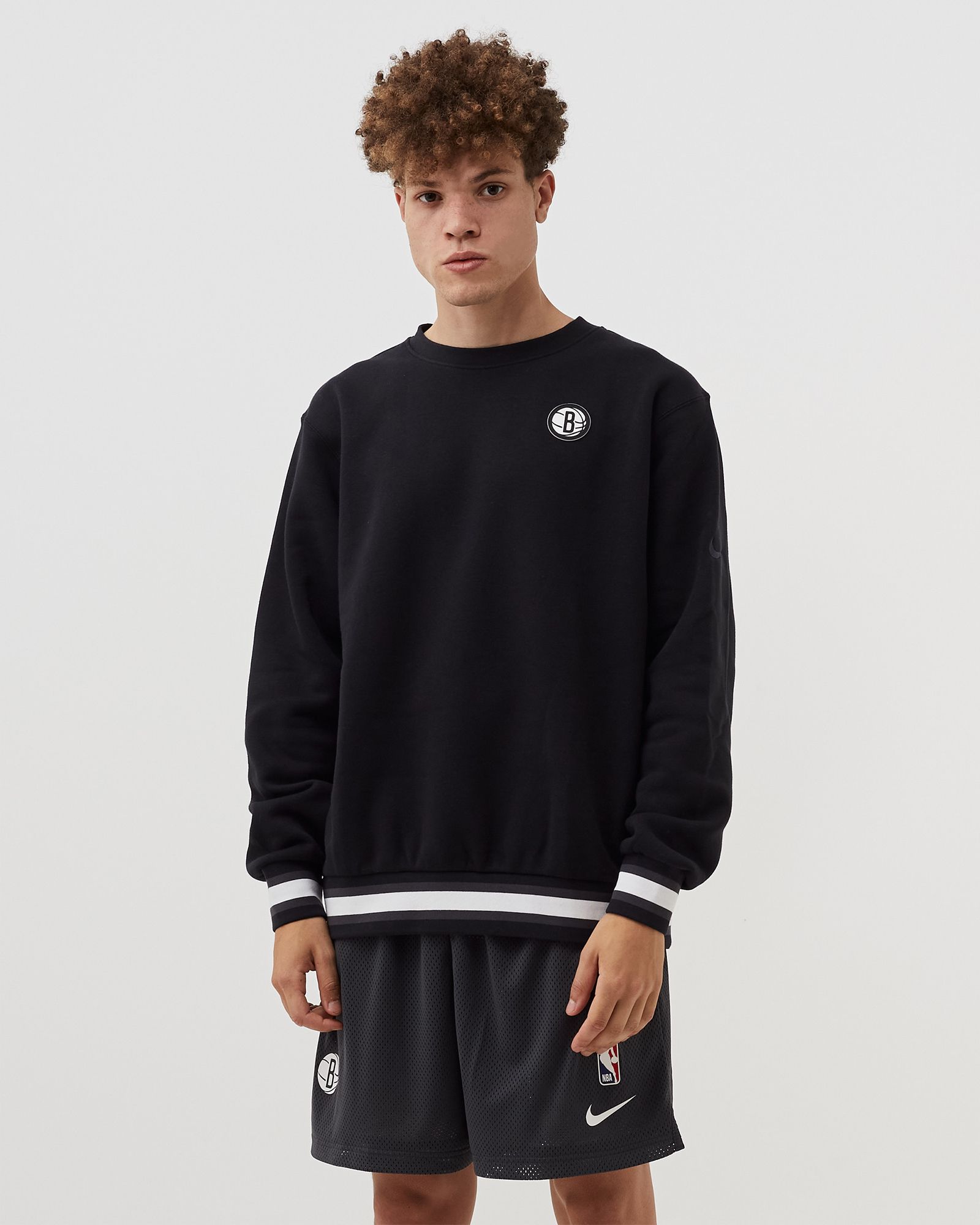 Courtside Fleece Longsleeve - Brooklyn Nets