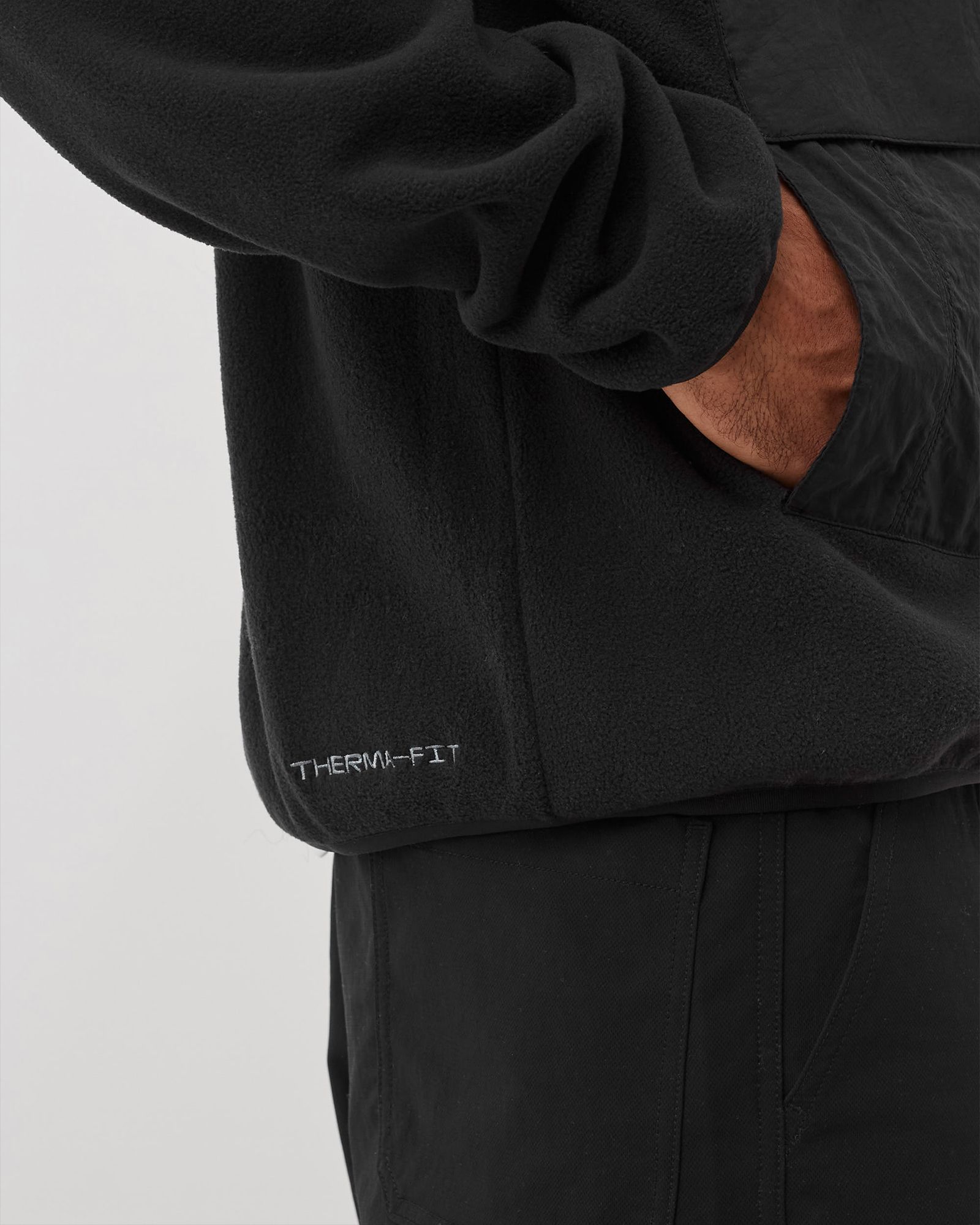 UTILITY POLAR FLEECE HALF ZIP SWEATSHIRT