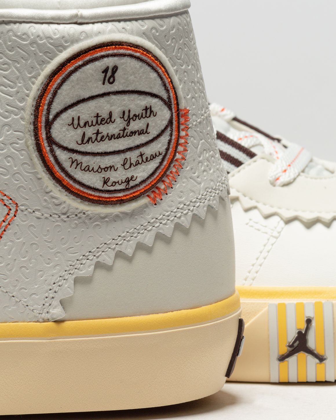 ★鑑定士認定★MAISON CHATEAU ROUGE X JORDAN SERIES MID ★ Jordan JORDAN x Maison Chateau Rouge SERIES MID SP White