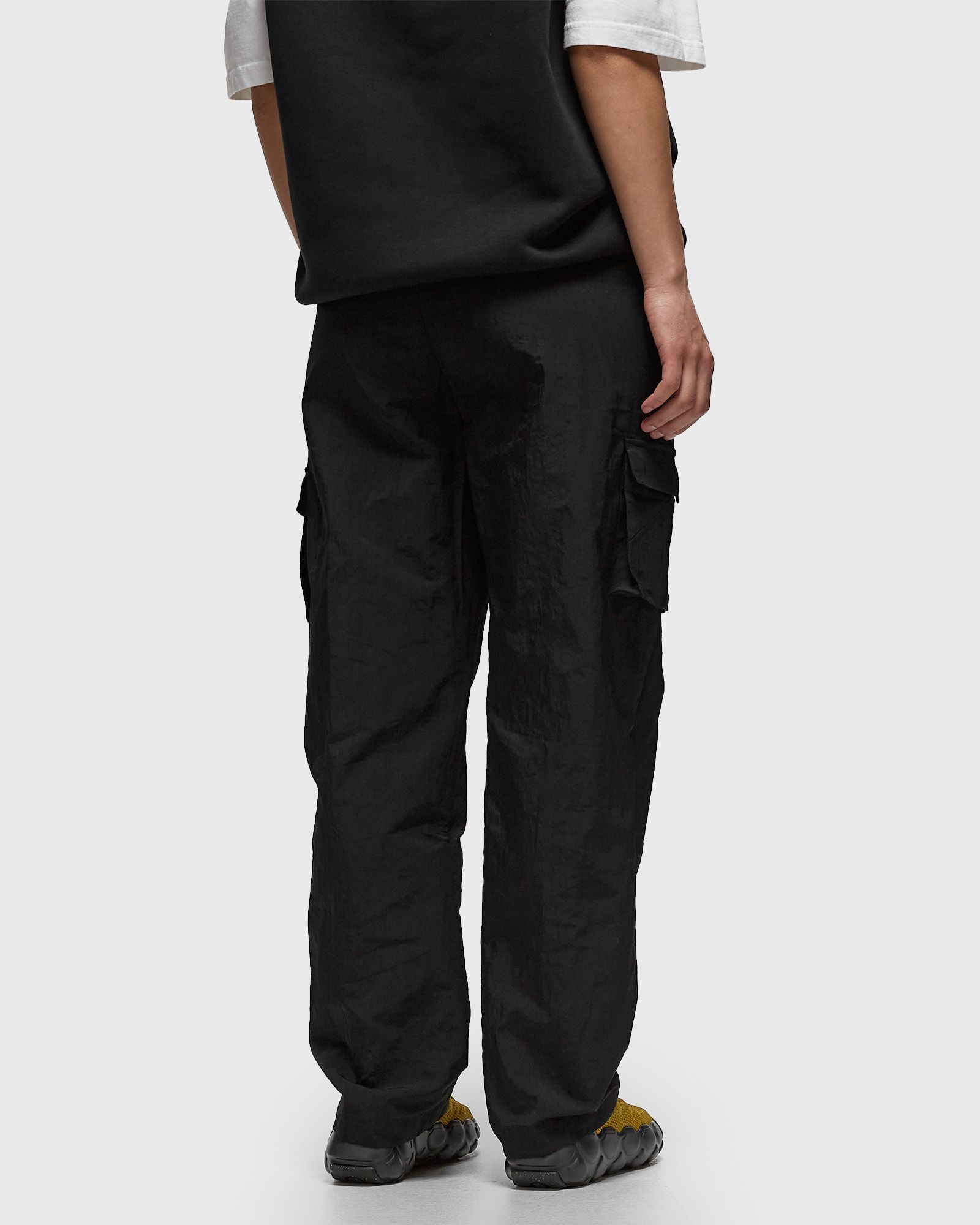 WMNS High-Rise Woven Cargo Pants