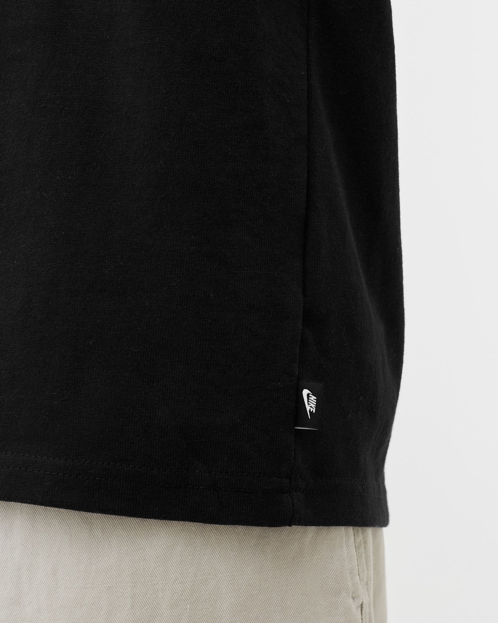 Premium Essentials Longsleeve
