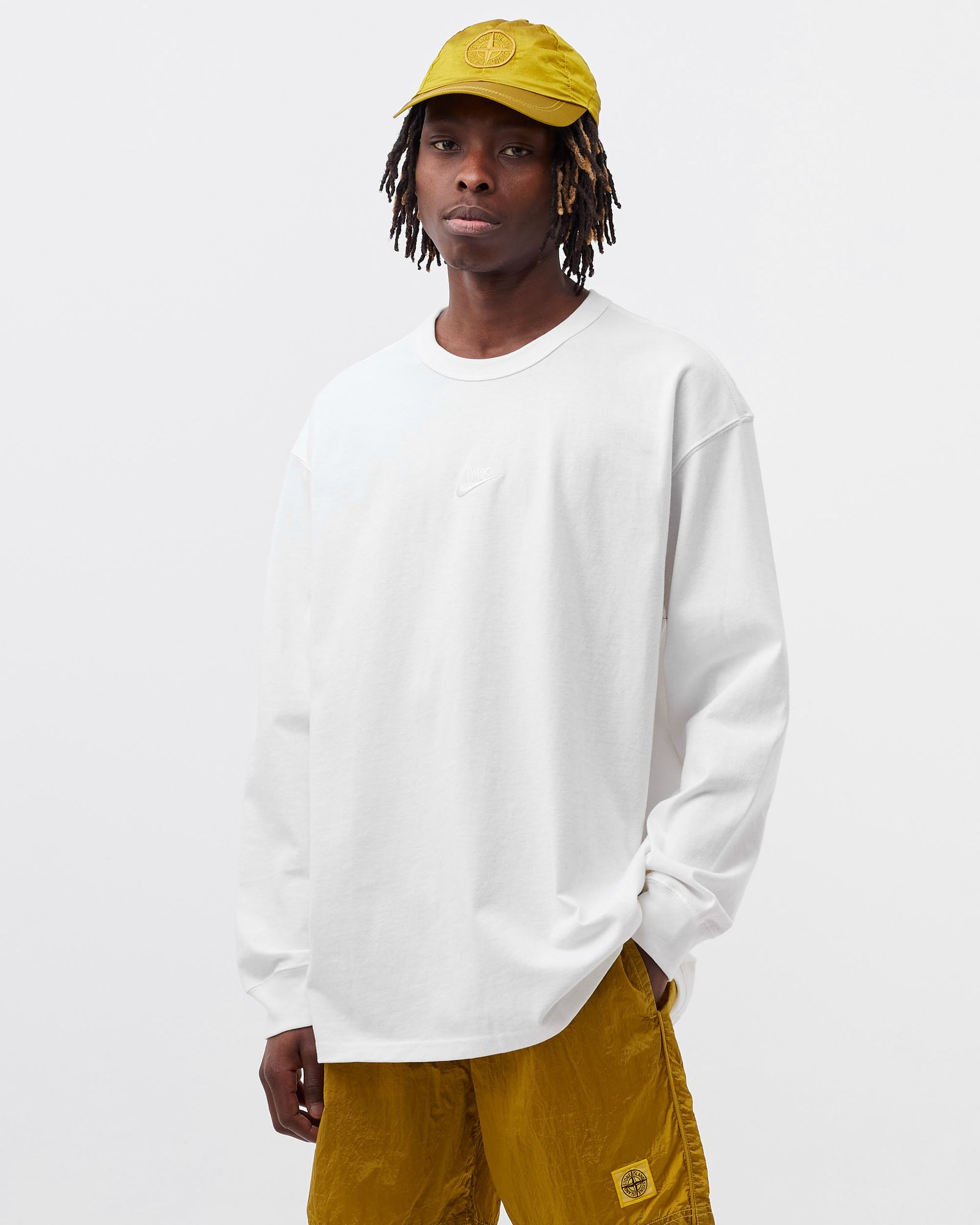 Premium Essentials Longsleeve