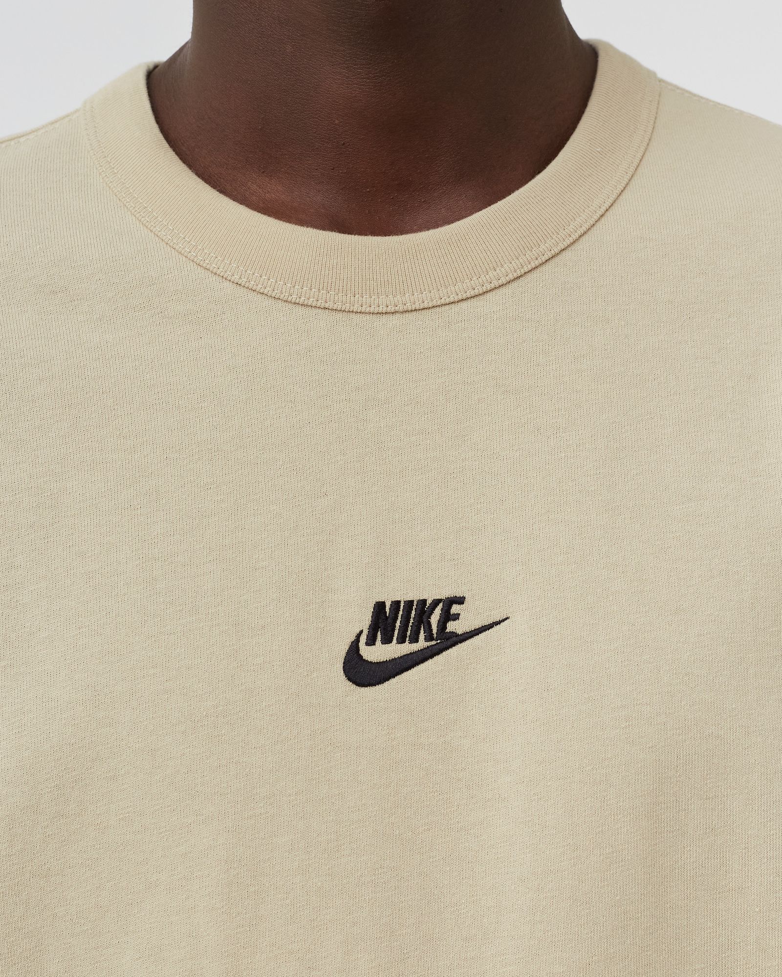 Premium Essentials Longsleeve