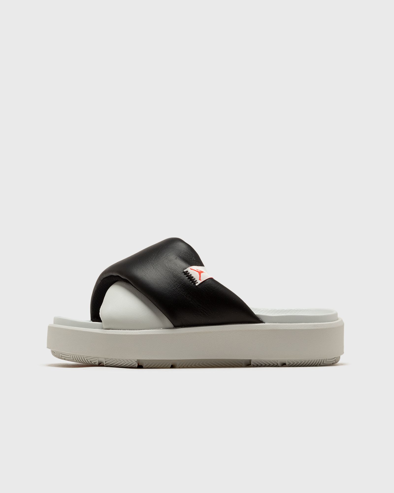 WMNS Sophia Slides