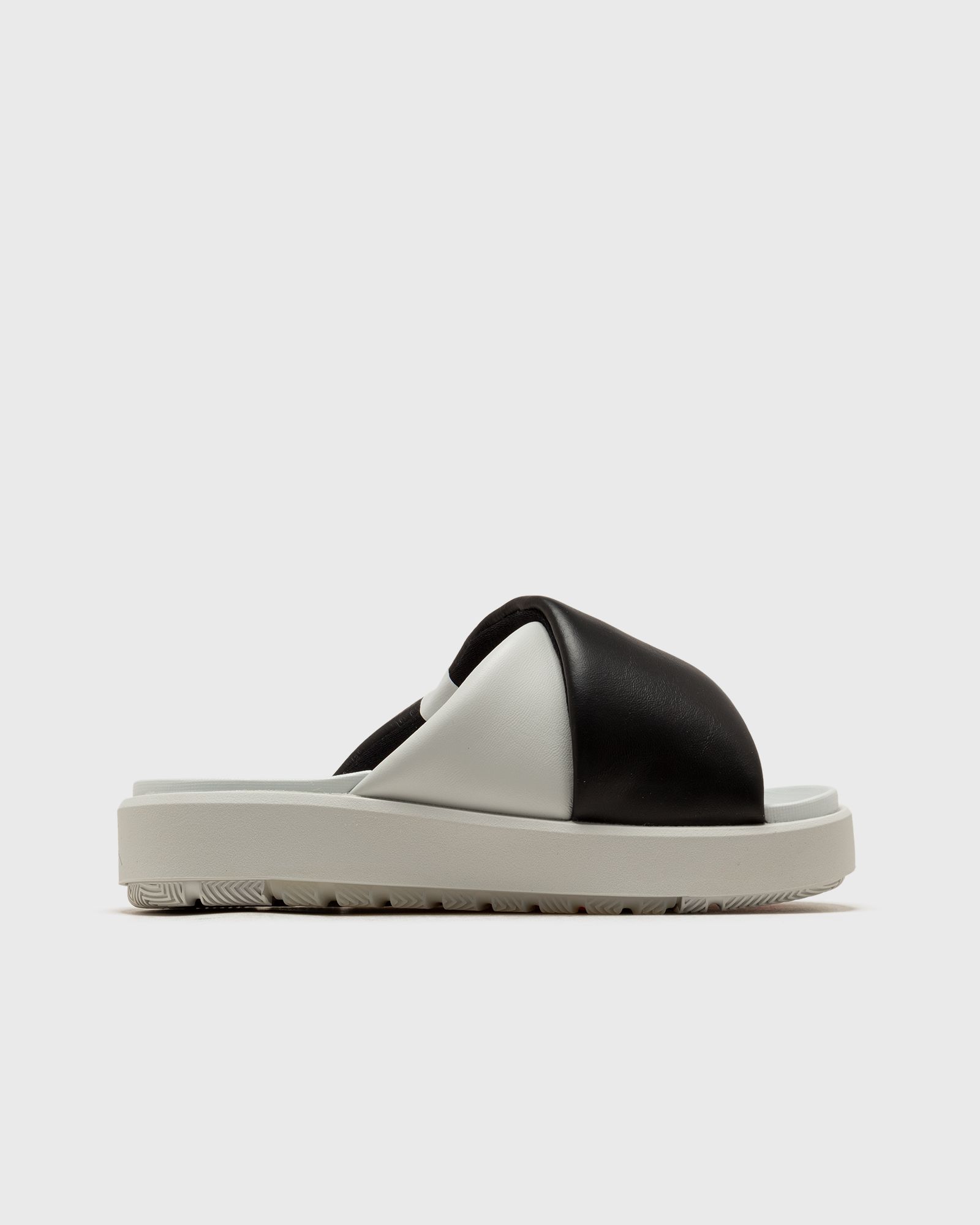 WMNS Sophia Slides
