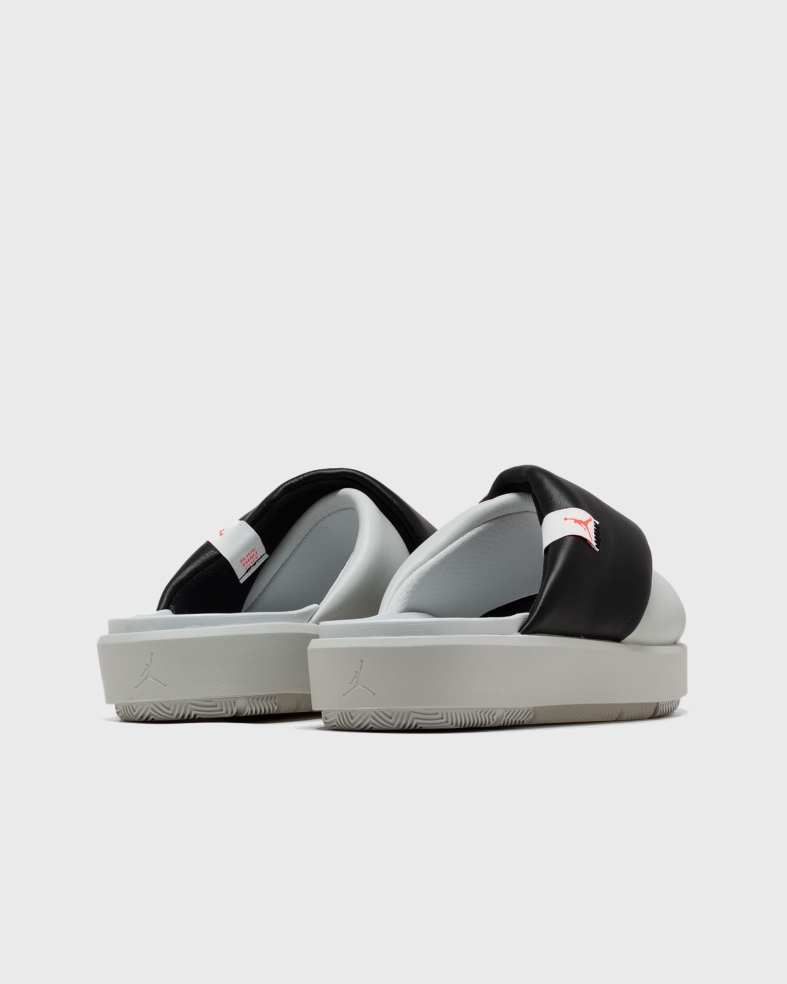WMNS Sophia Slides