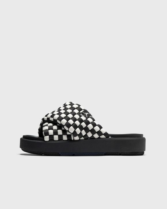 Black and white online slides