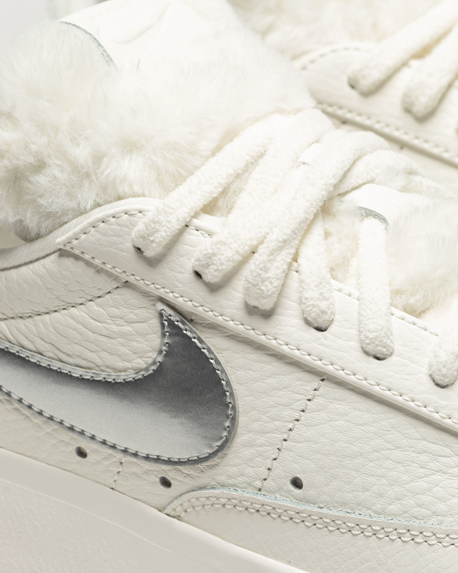 WMNS BLAZER LOW PLATFORM