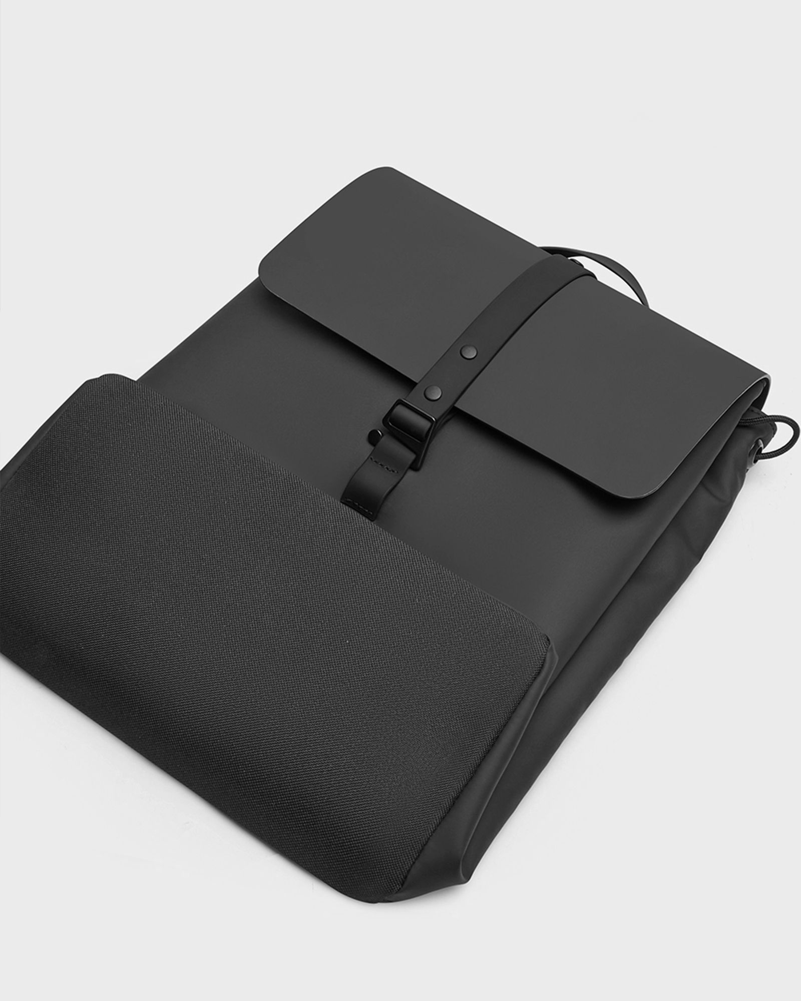 Däsh Bucket Backpack