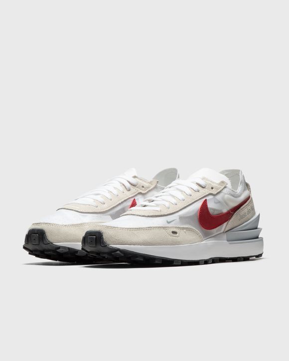 bstn nike sacai