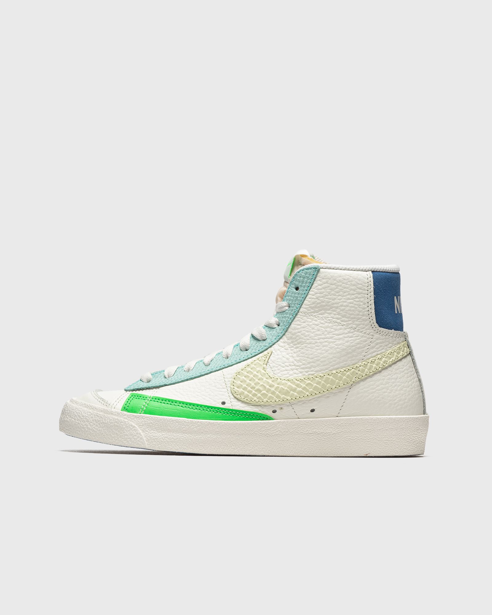 WMNS BLAZER MID '77