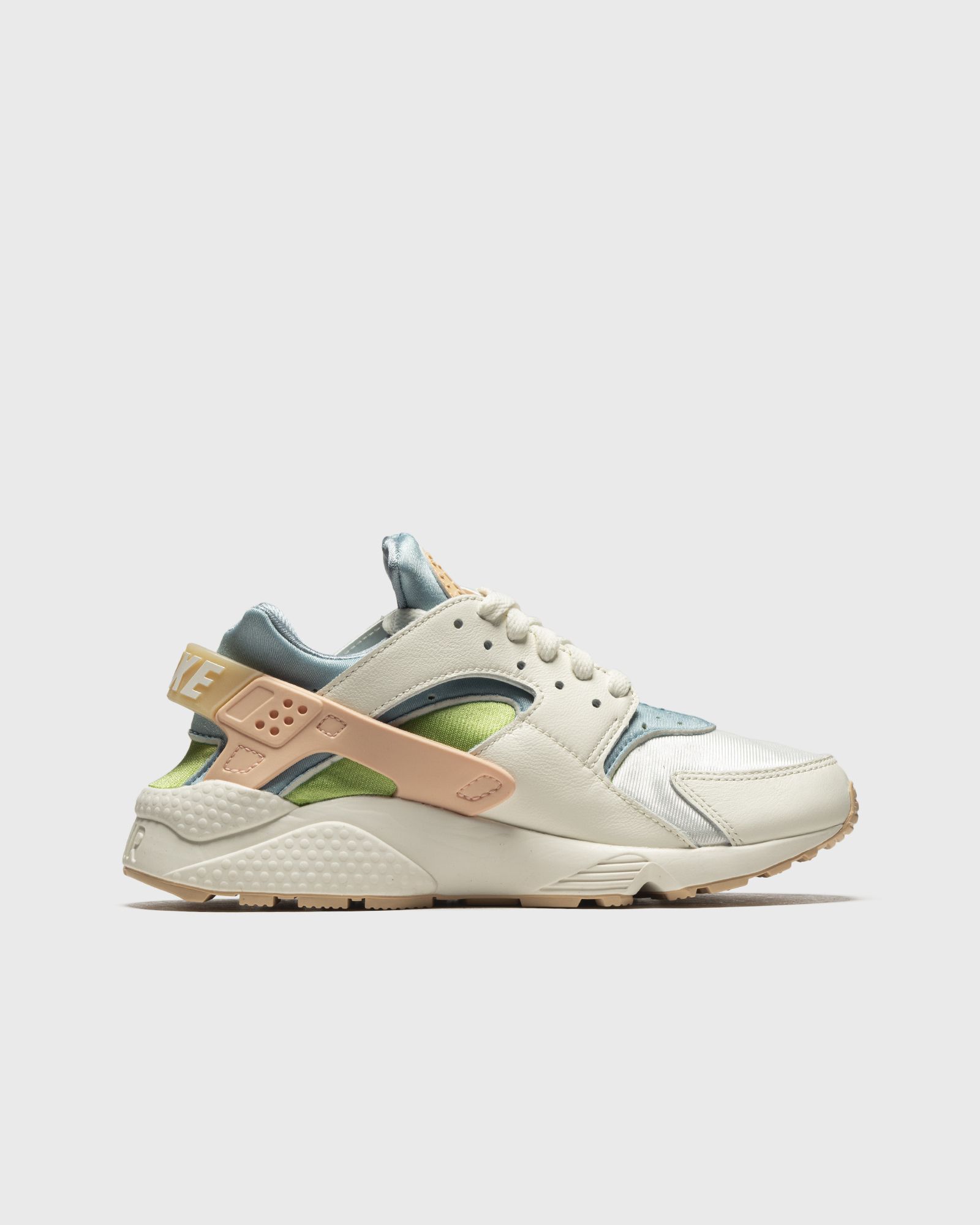 WMNS Air Huarache SE