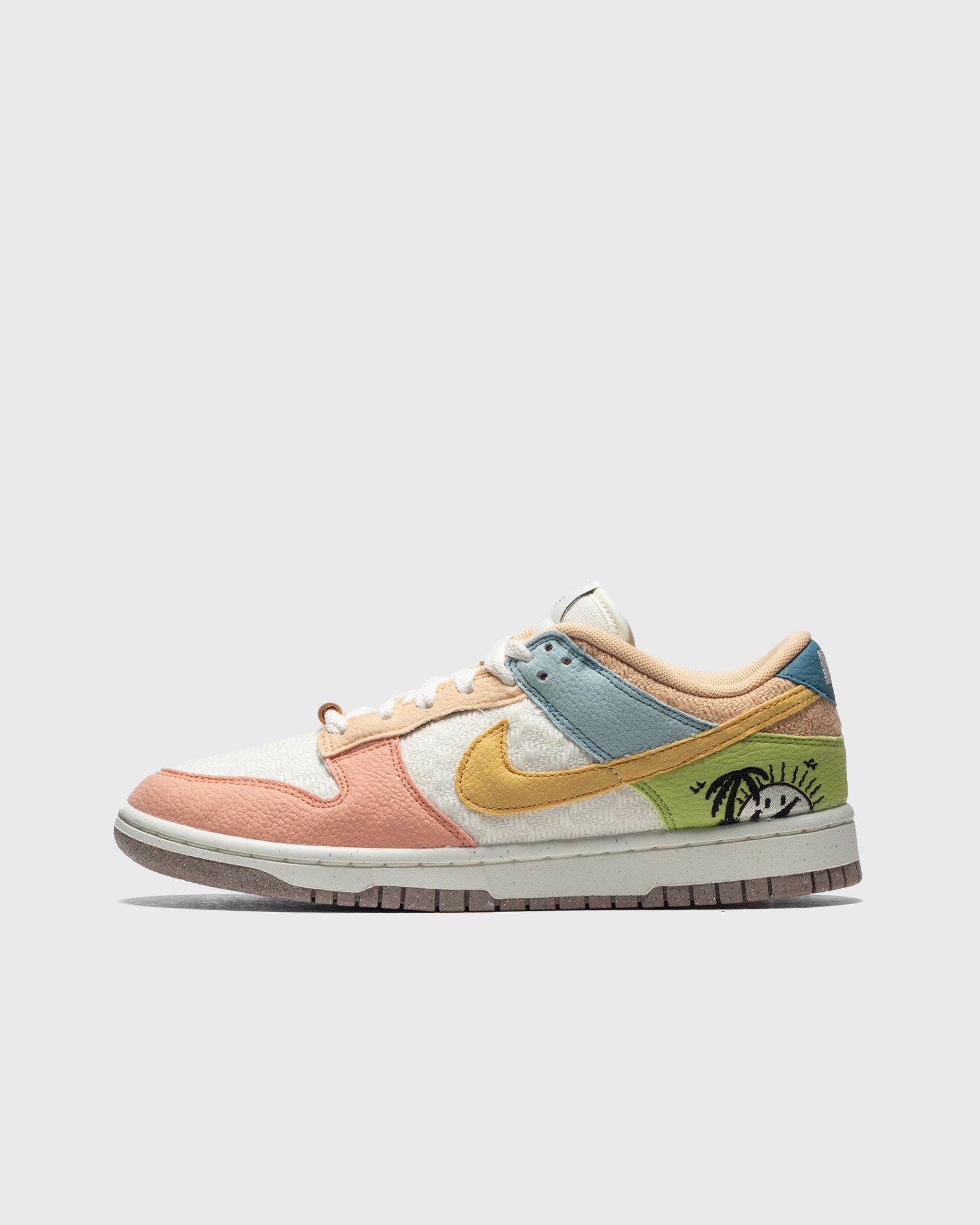 WMNS DUNK LOW SE "SUN CLUB"