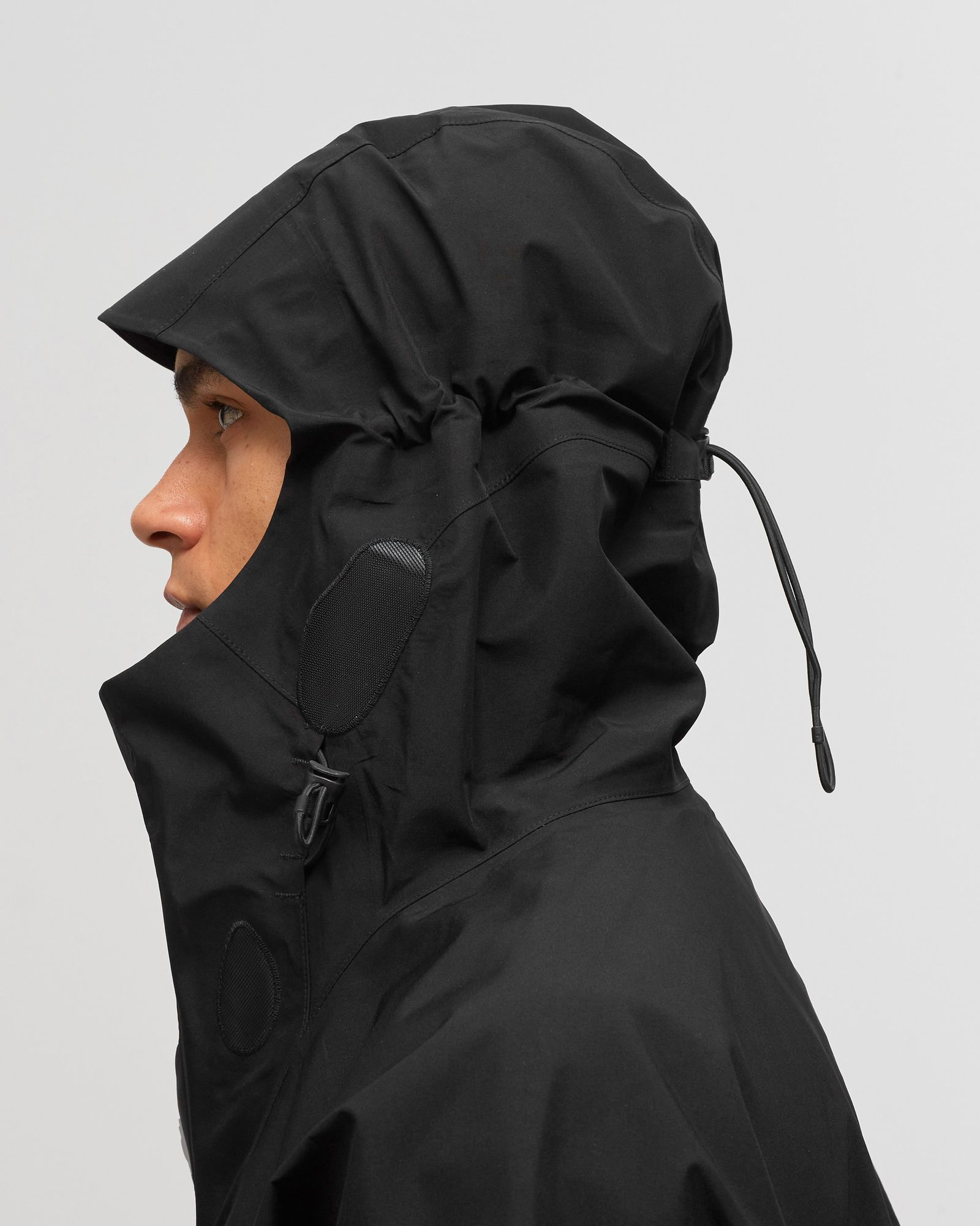 OFF-WHITE NRG JACKET 2