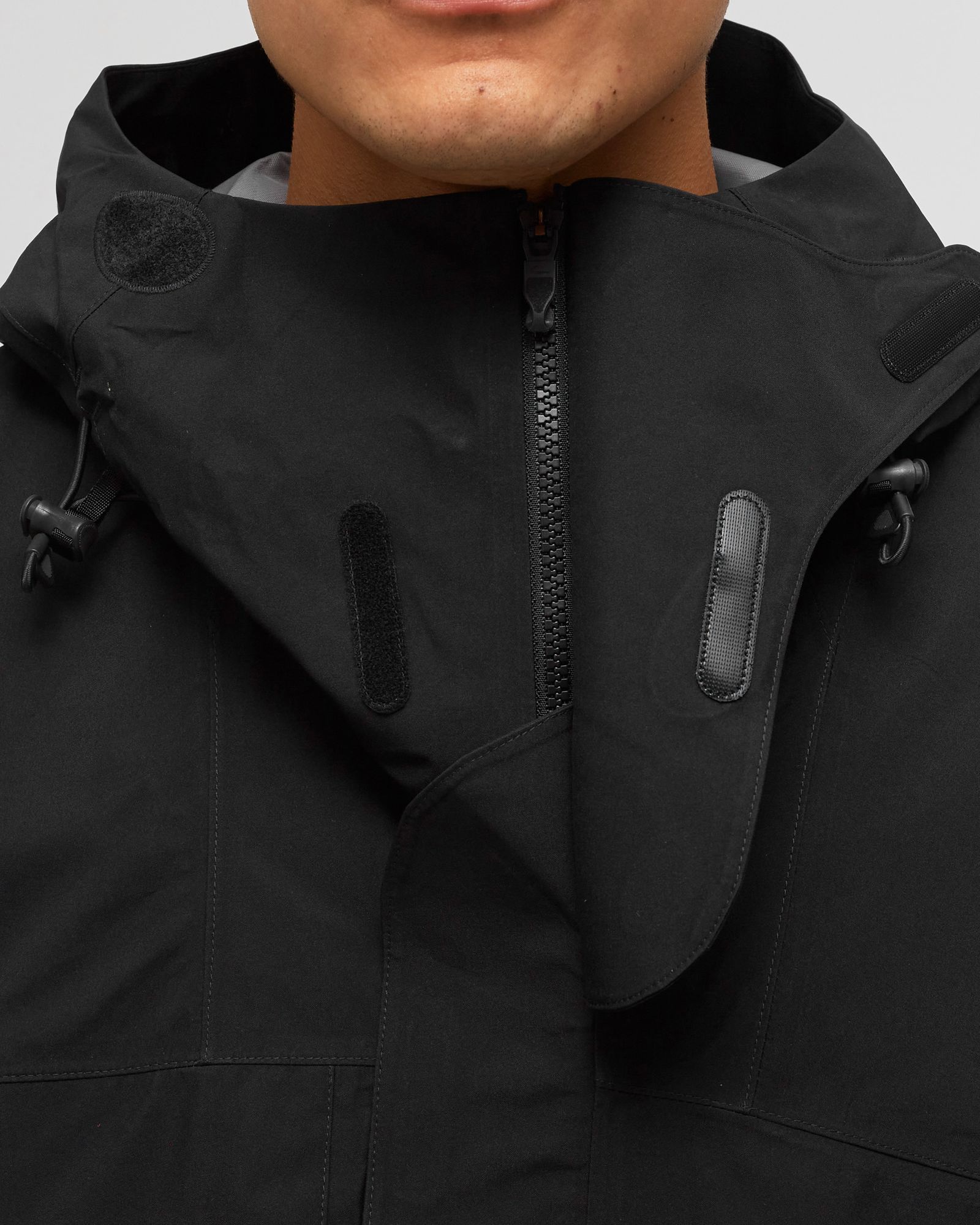 OFF-WHITE NRG JACKET 2