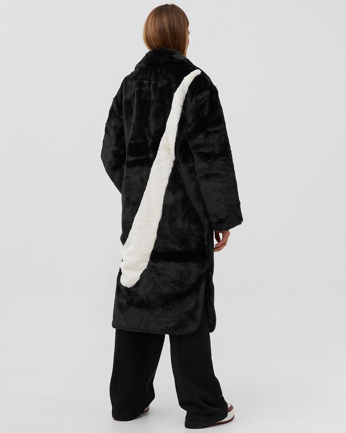 Nike WMNS Plush Faux Fur Long Jacket Black BSTN Store