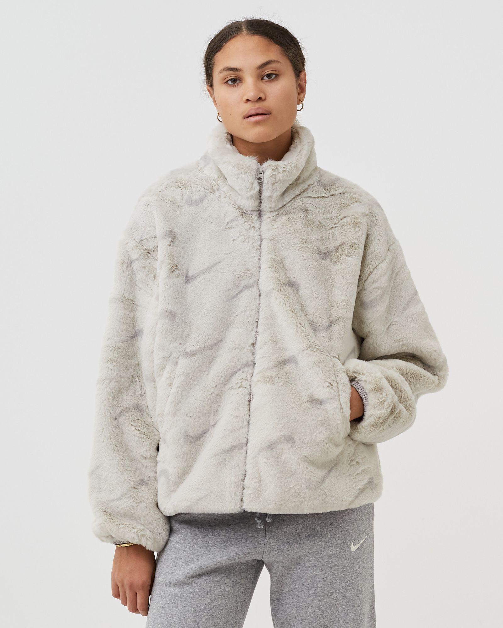 WMNS Plush Jacket